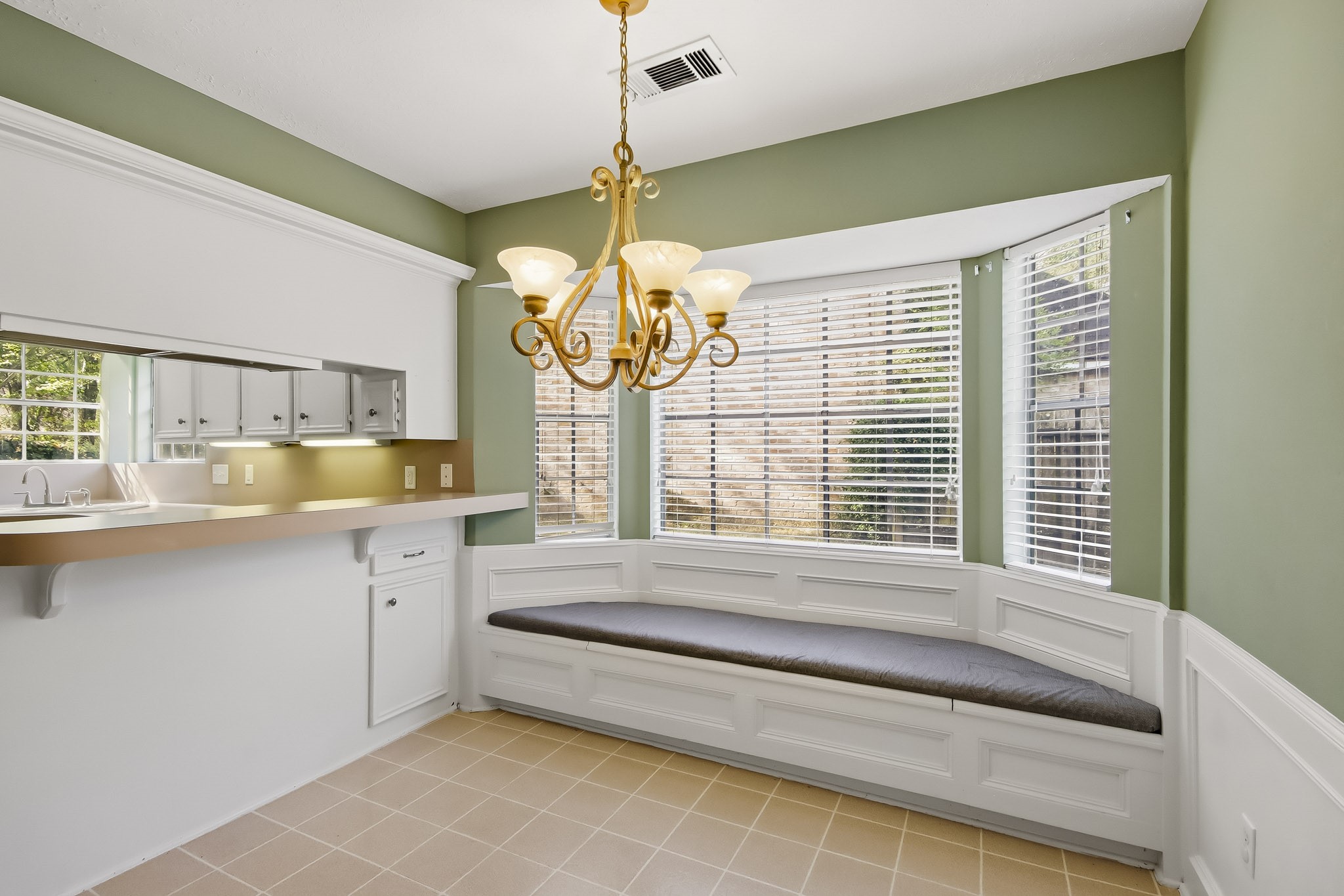 3519 Oak Lake Drive Property Photo 8