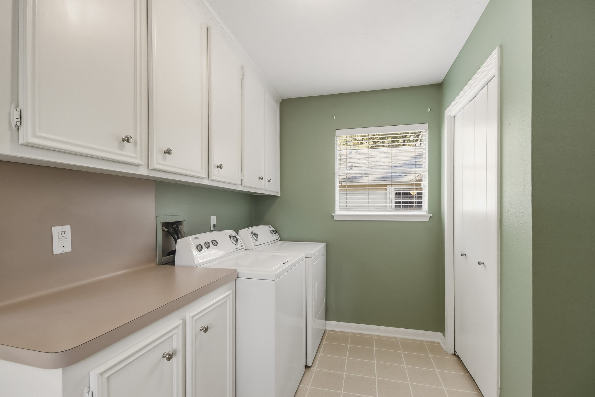 3519 Oak Lake Drive Property Photo 10