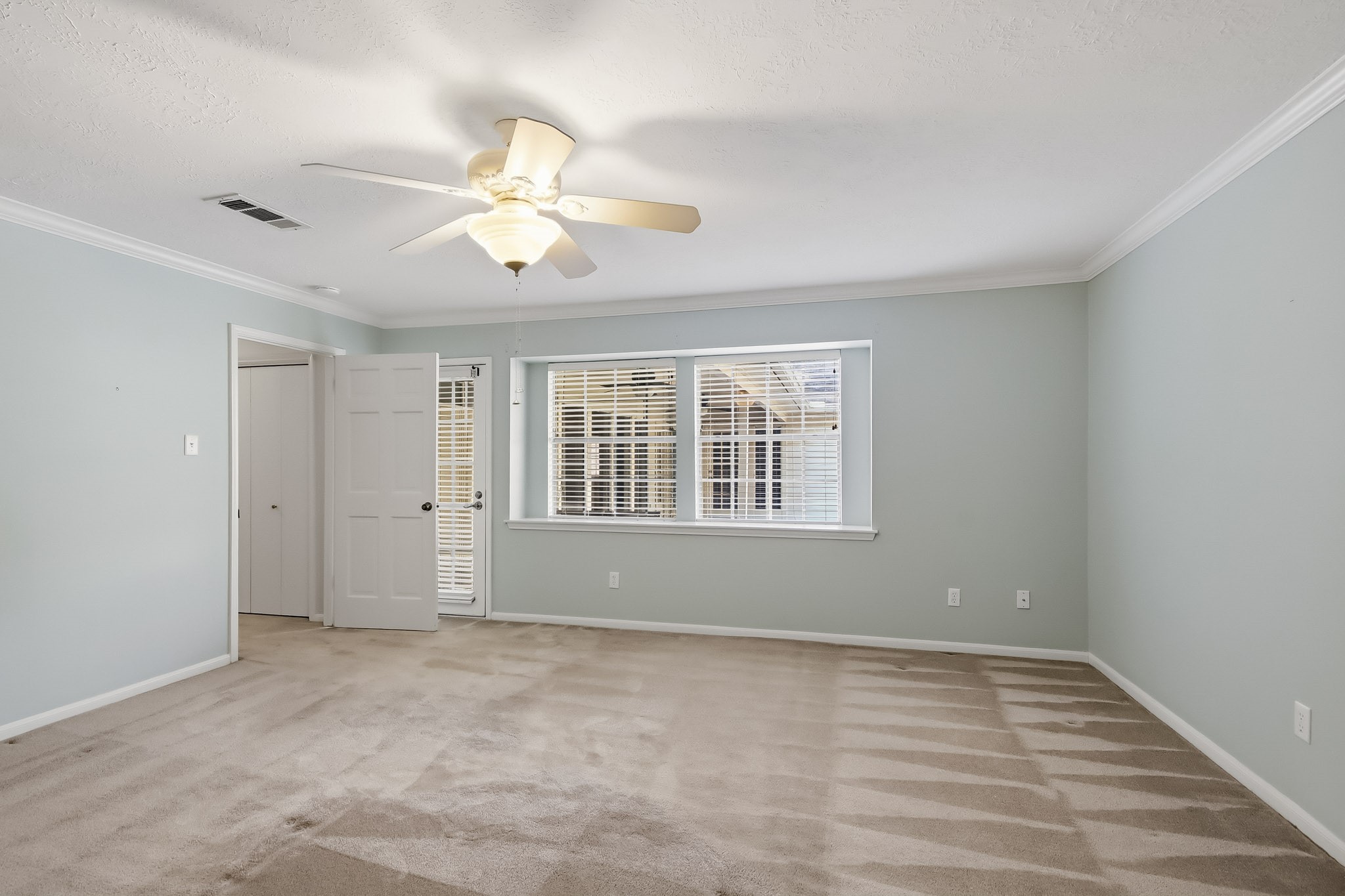 3519 Oak Lake Drive Property Photo 12