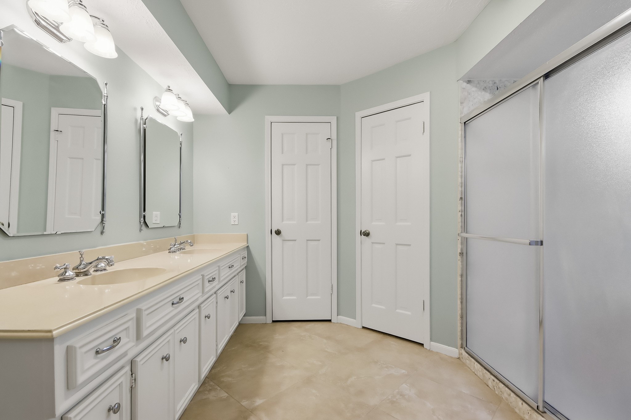3519 Oak Lake Drive Property Photo 13