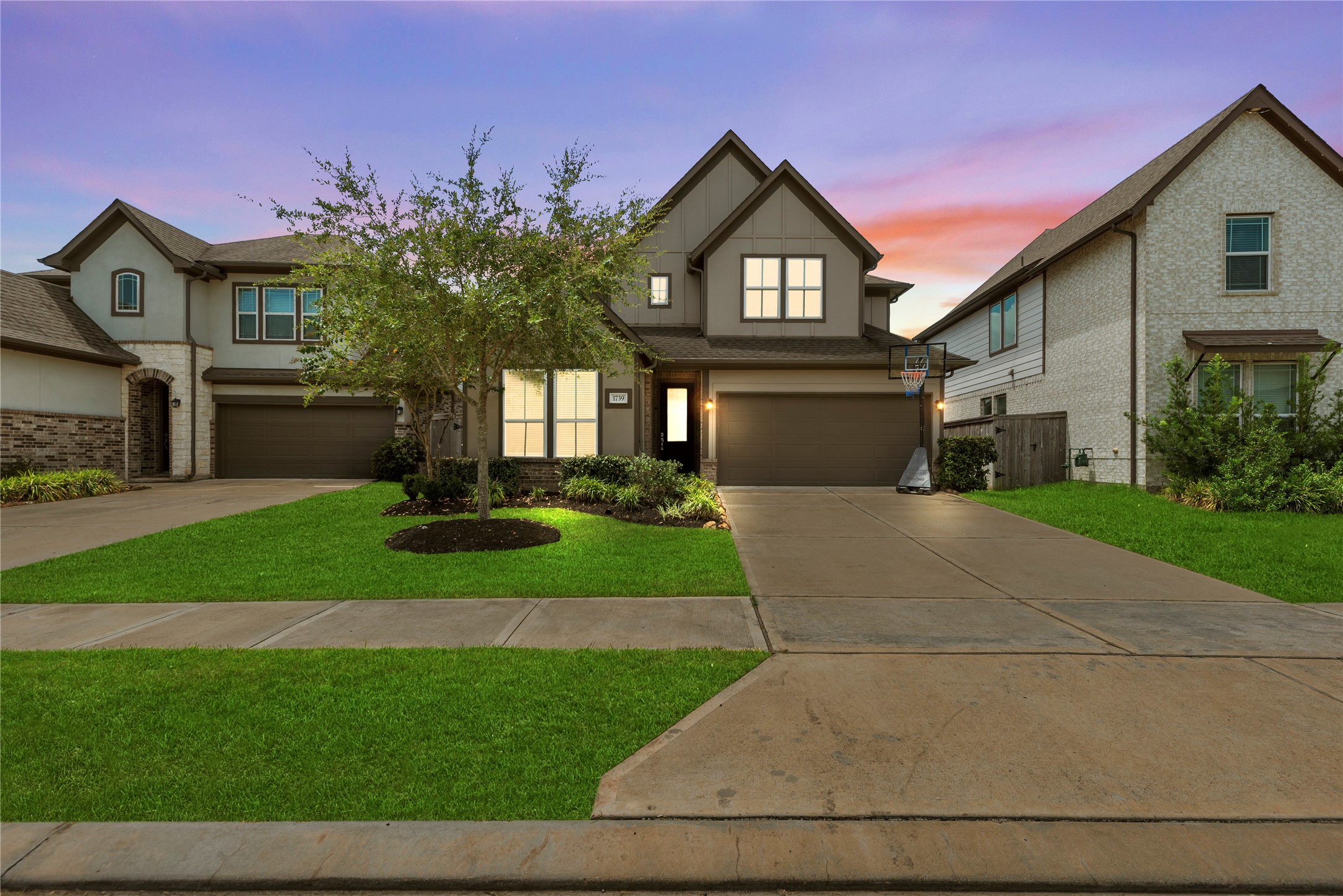 1739 Waters Branch Drive Property Photo 1