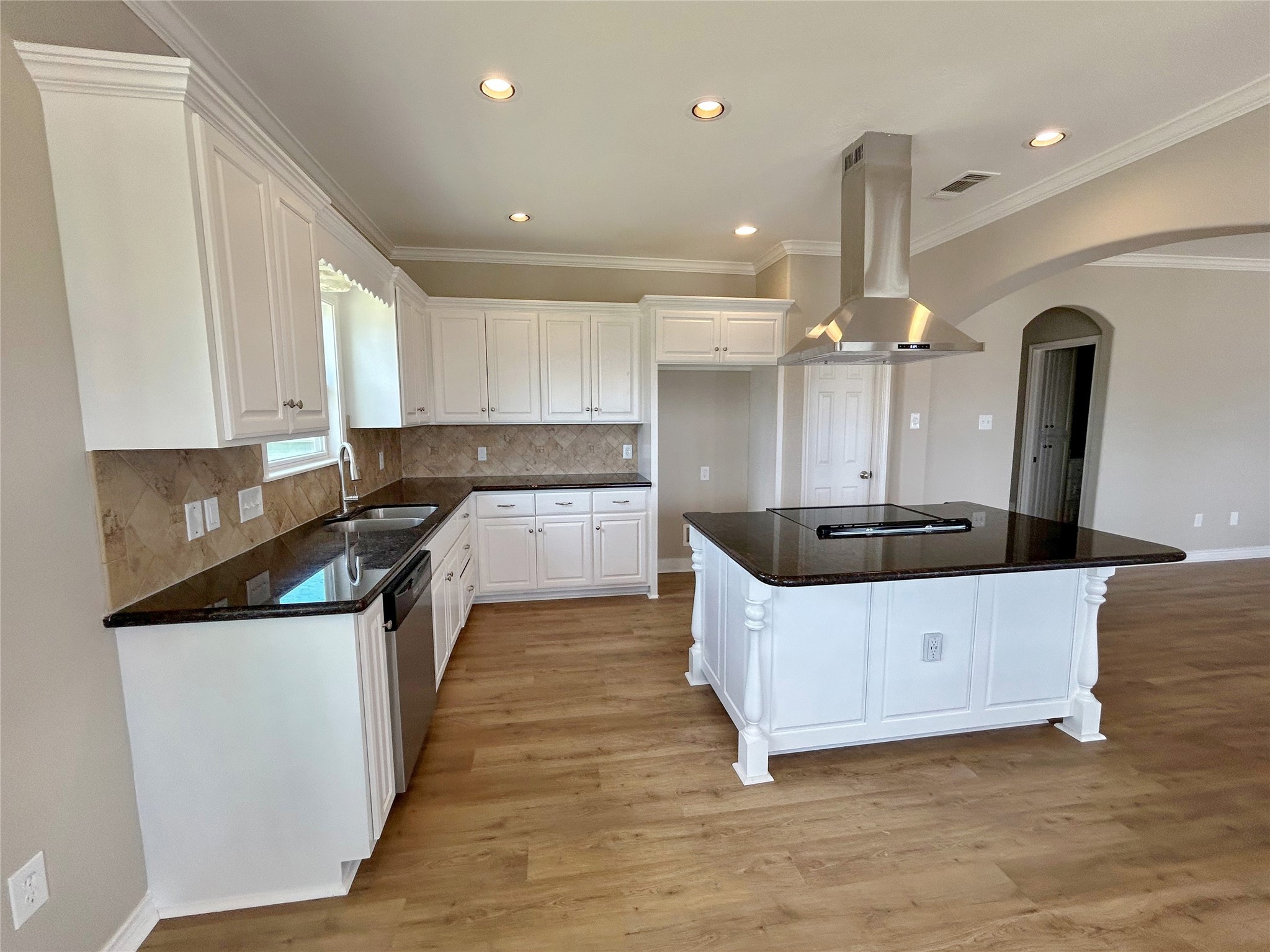 811 W Bayshore Drive Property Photo 16