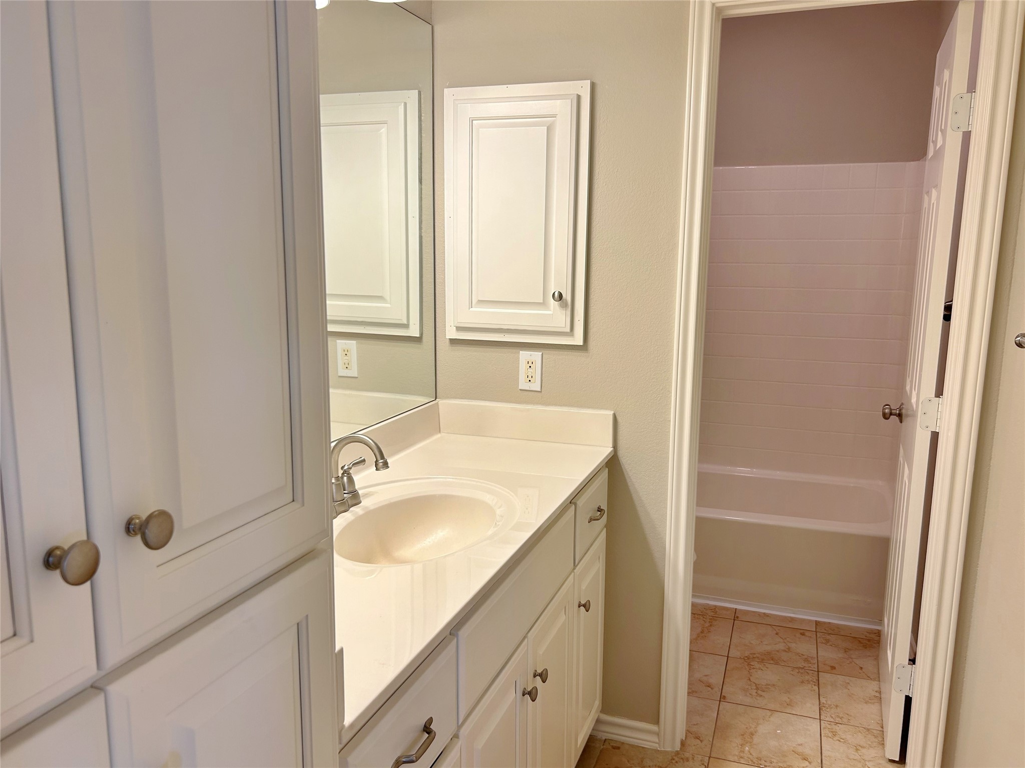 811 W Bayshore Drive Property Photo 24