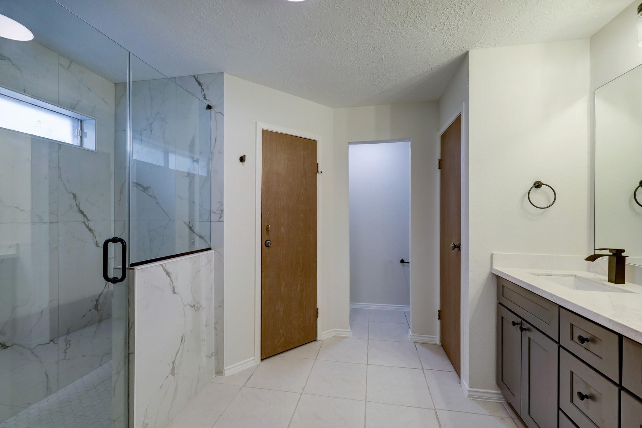 34 N High Oaks Property Photo 9