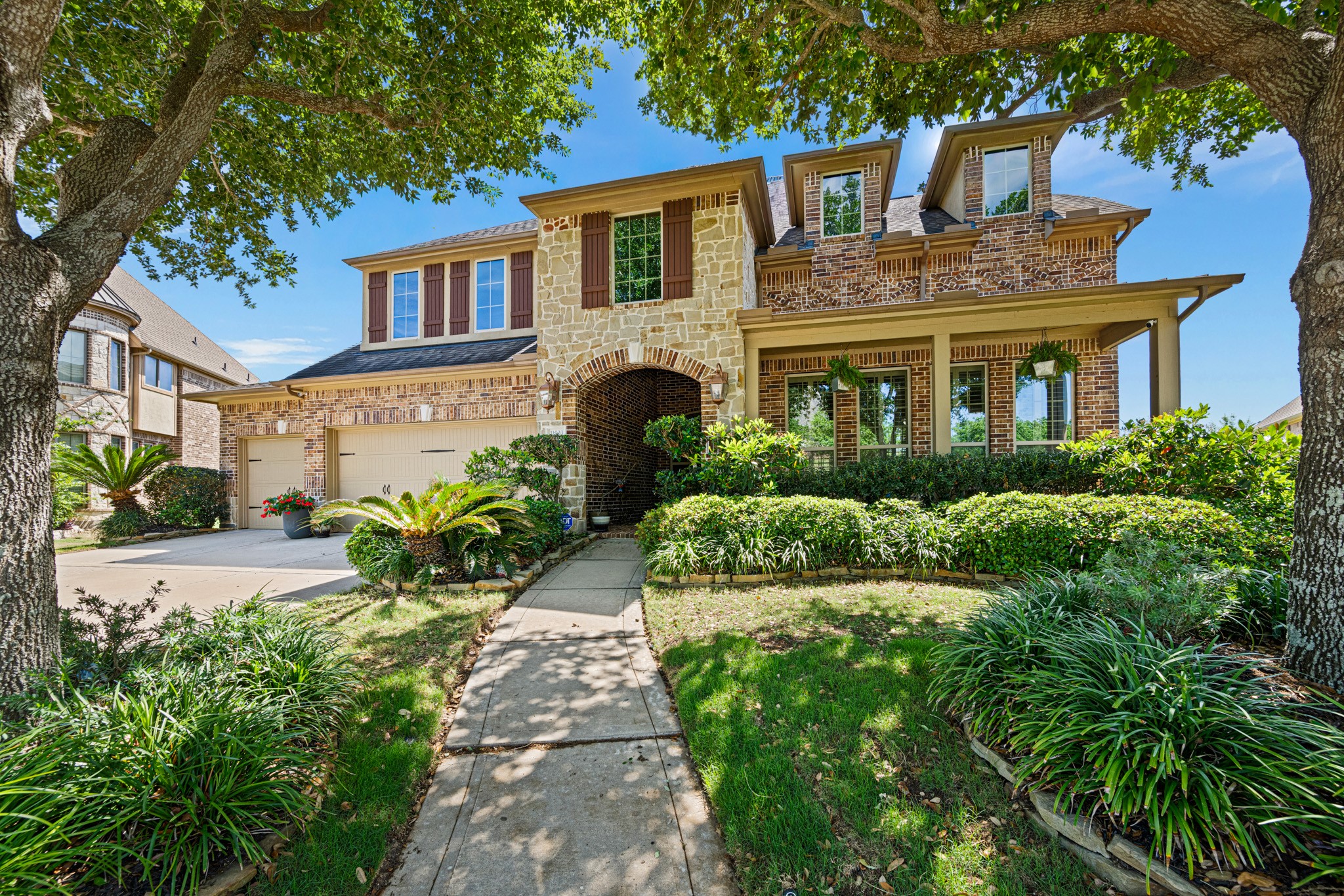 11503 Domina Street Property Photo 2