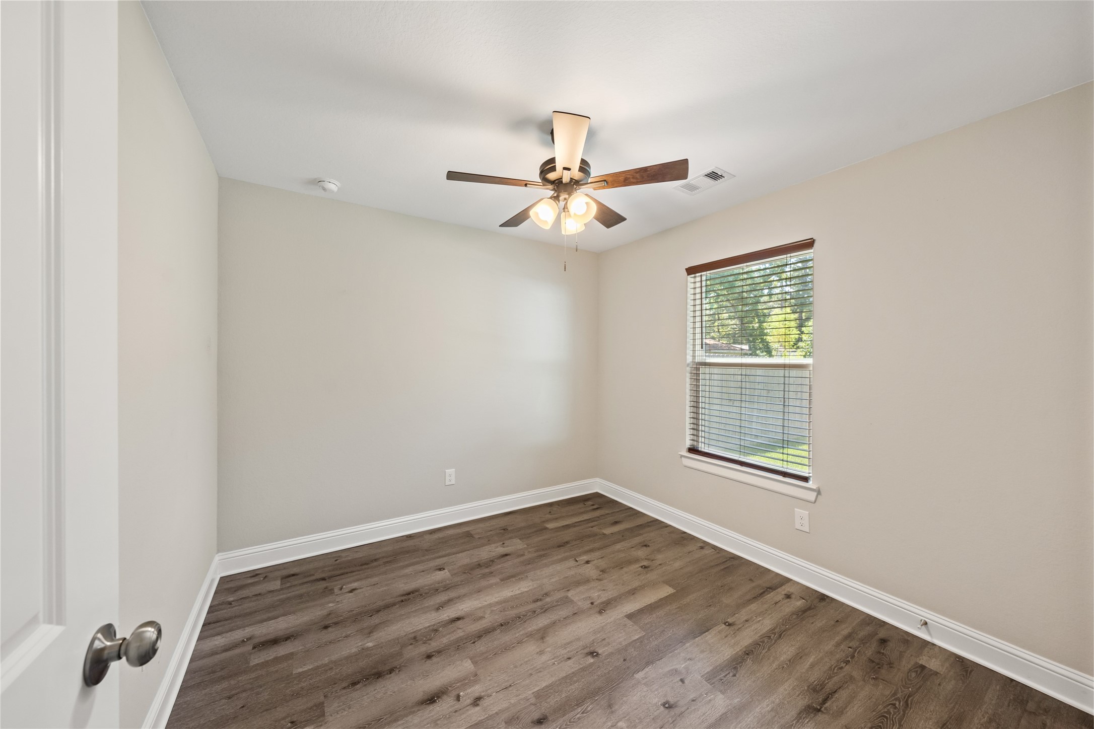 15843 Oak Drive Property Photo 25