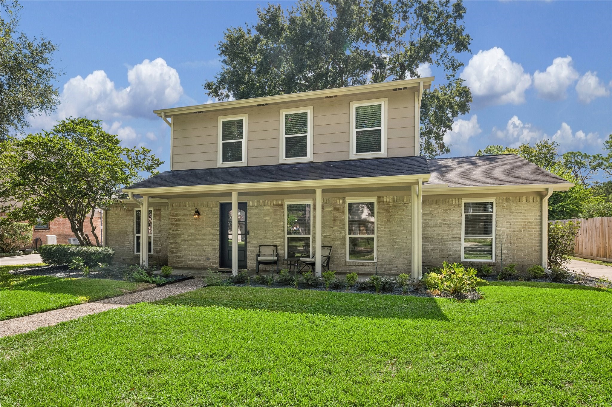 4027 Rolling Terrace Drive Property Photo 2