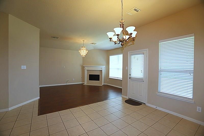 25315 Calico Woods Lane Property Photo 2