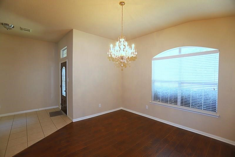 25315 Calico Woods Lane Property Photo 4