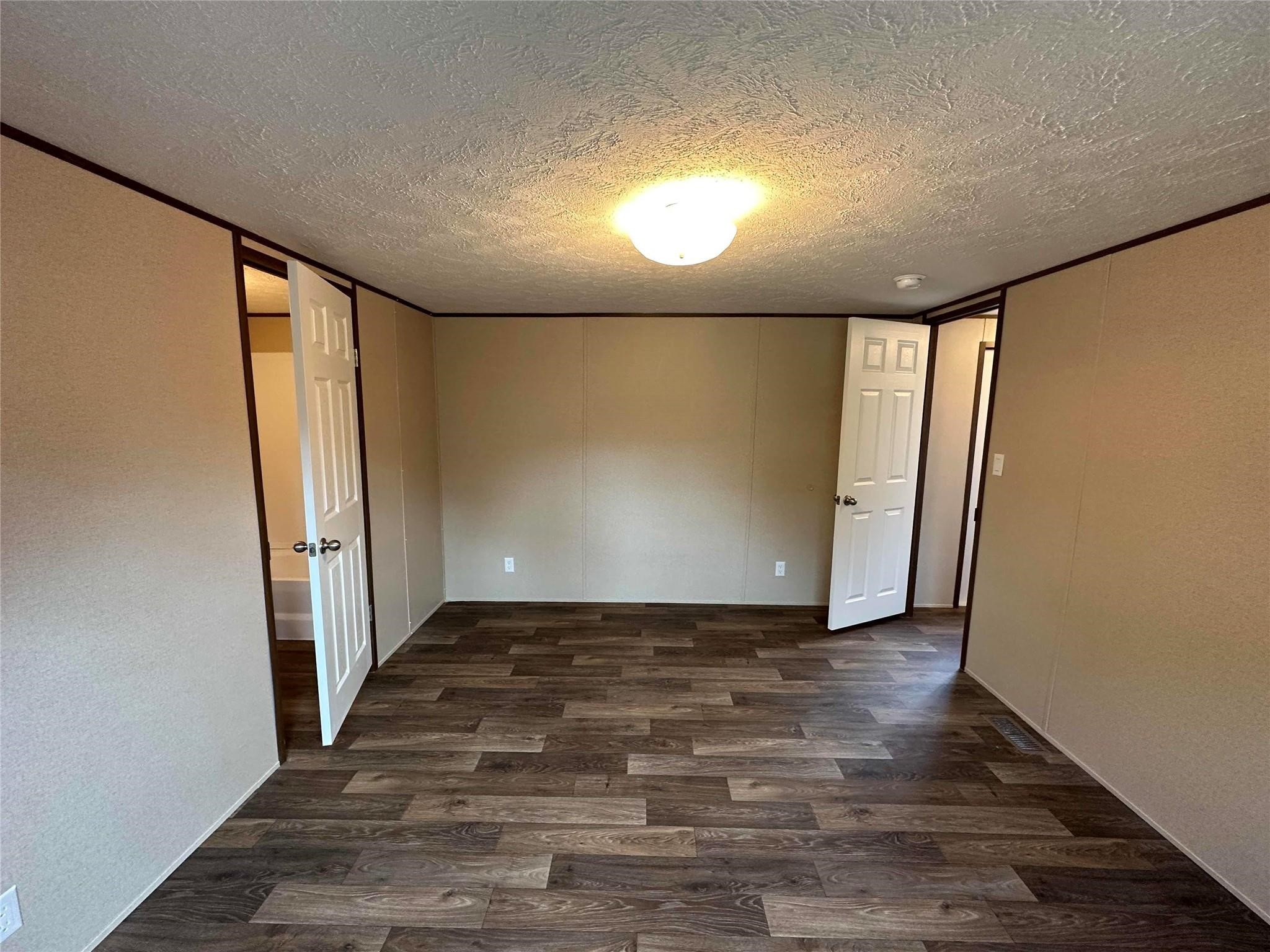 14558 Enchanted Waters Drive Property Photo 11