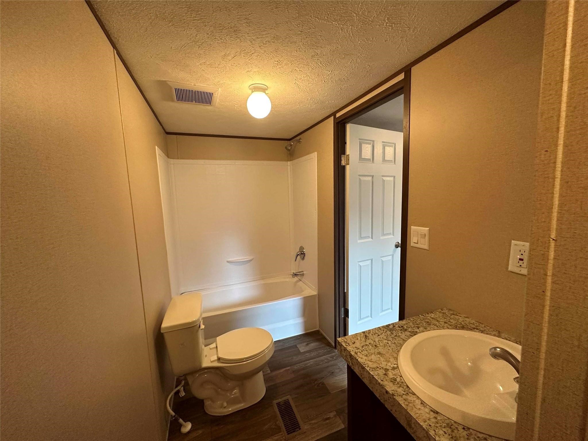 14558 Enchanted Waters Drive Property Photo 12