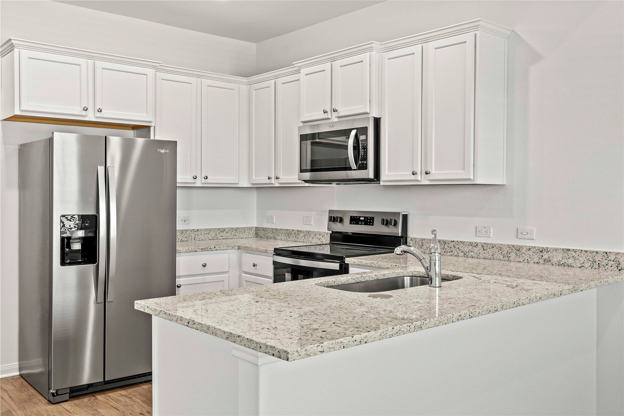 23063 Glory Orchid Drive Property Photo 6