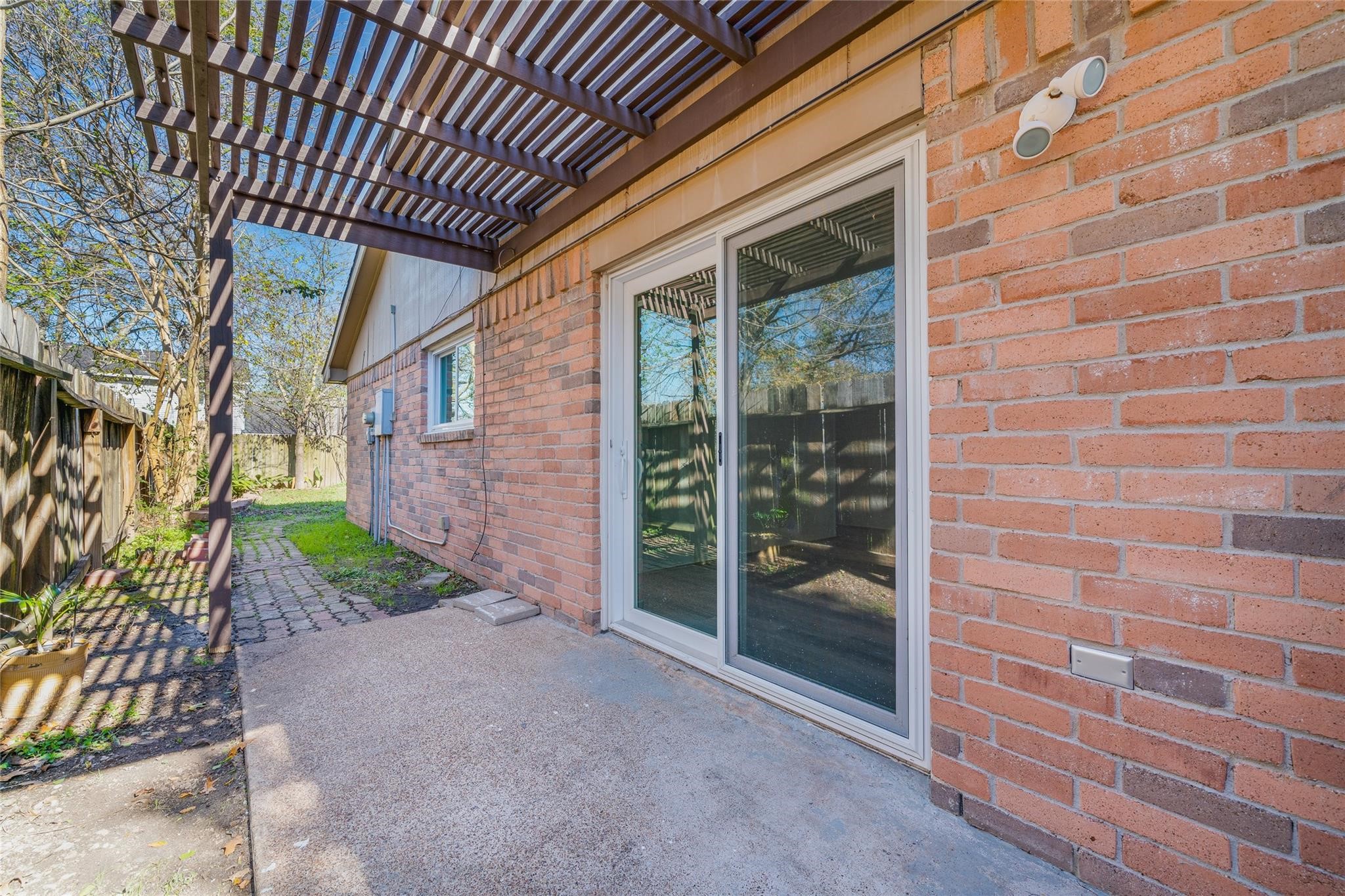 20230 Regents Corner Drive Property Photo 4