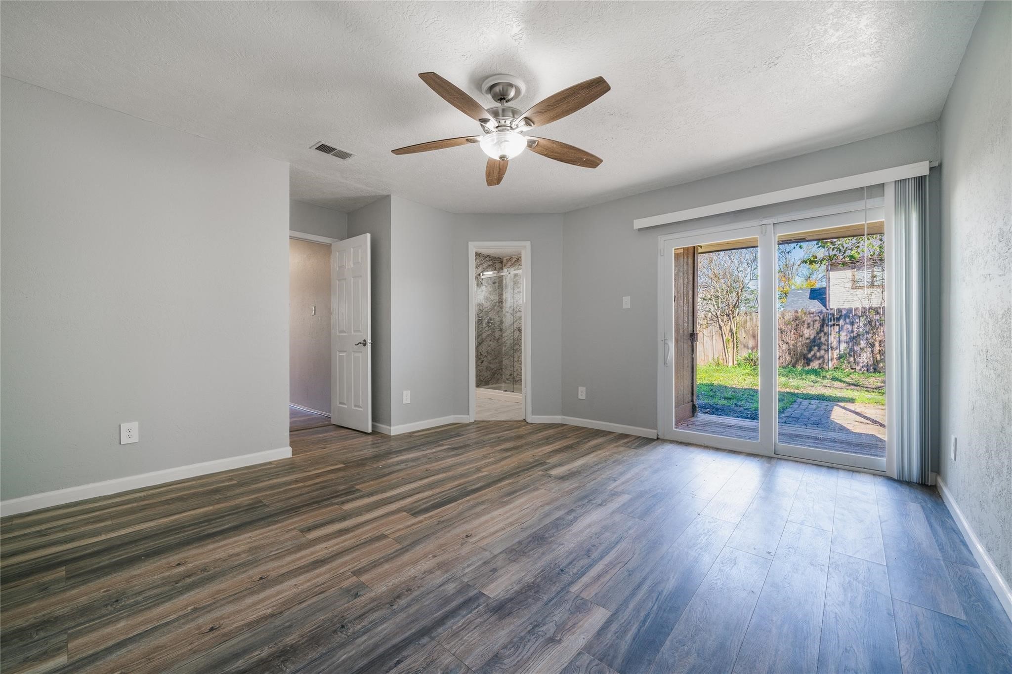 20230 Regents Corner Drive Property Photo 11
