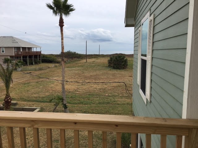 3921 11 Mile Road Property Photo 2