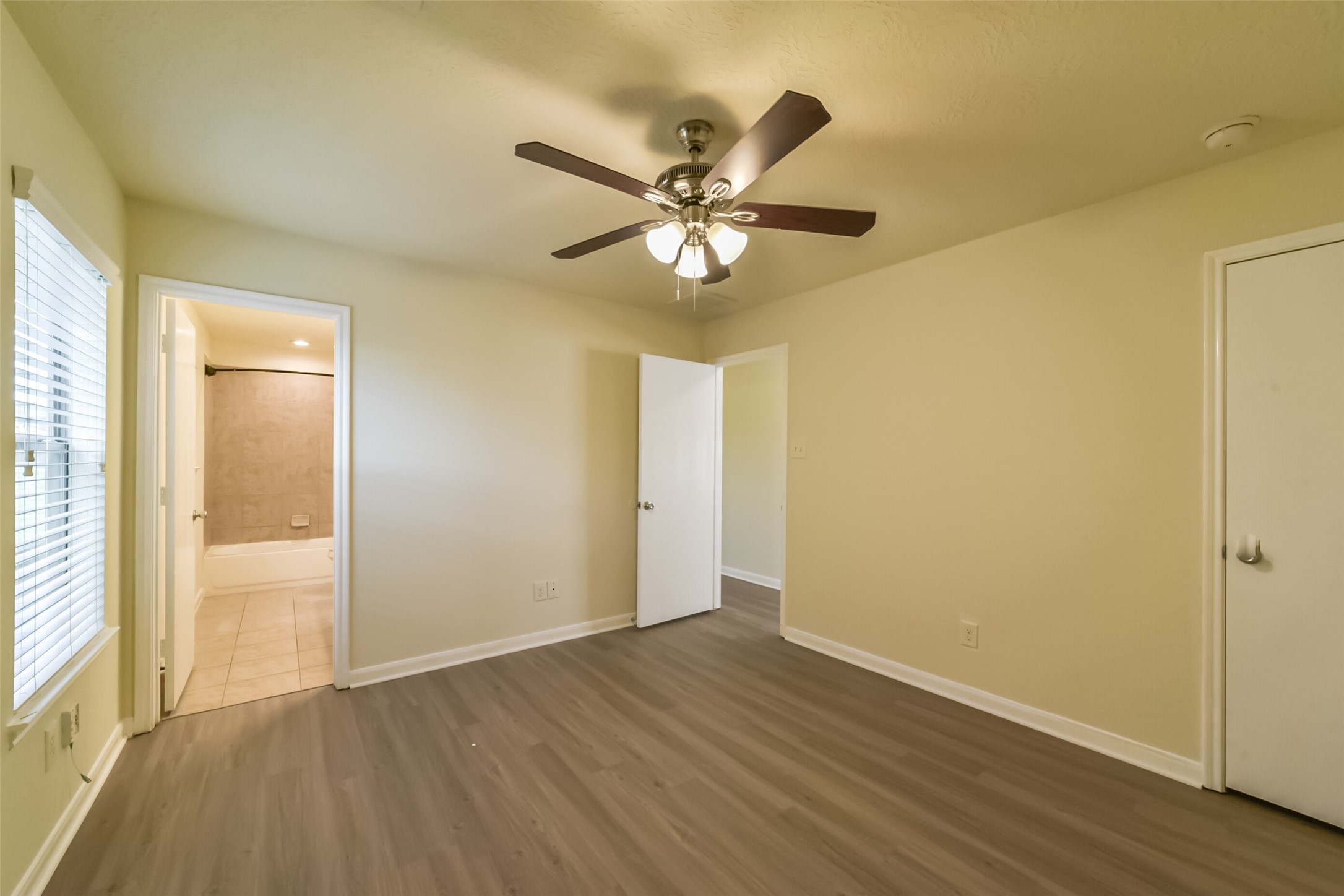 1231 Grassy View Drive Property Photo 14