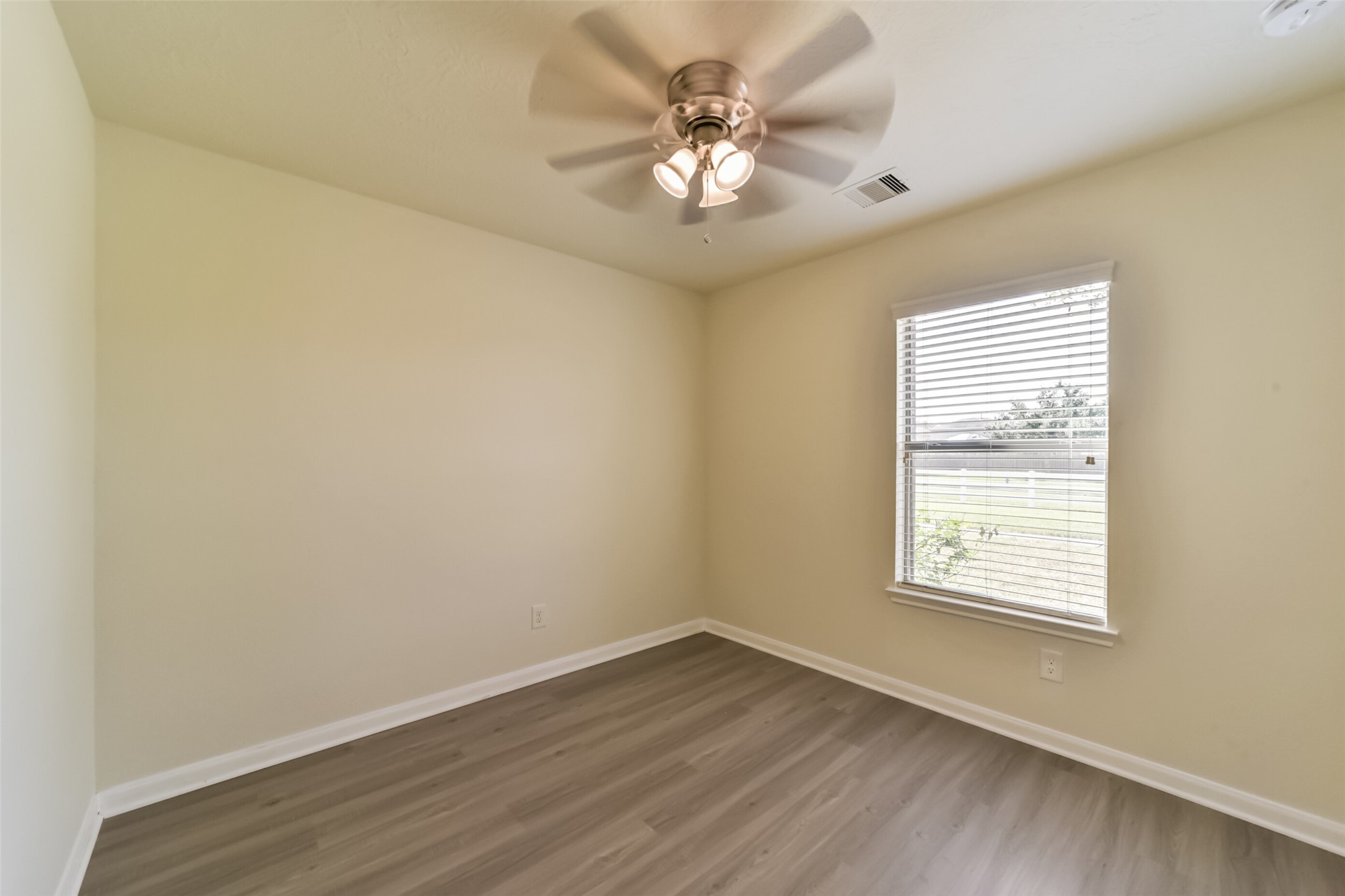 1231 Grassy View Drive Property Photo 18