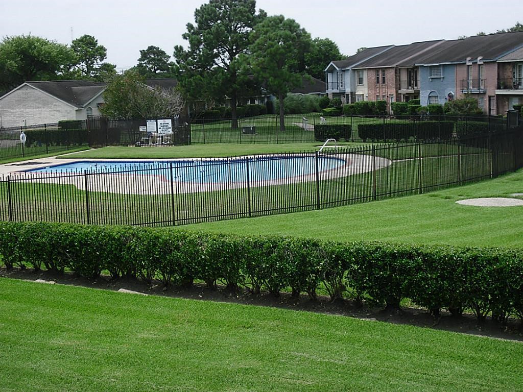 7045 Chasewood Drive Property Photo 13