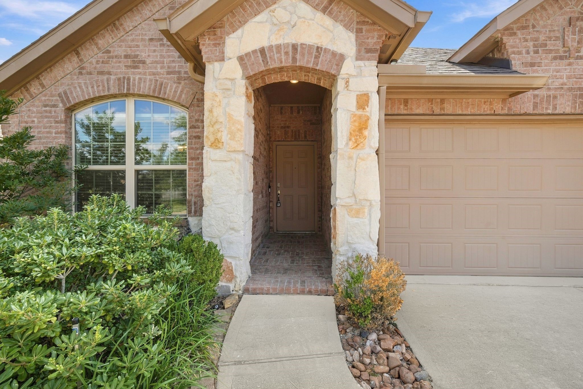 23715 Rivage Ridge Drive Property Photo 3