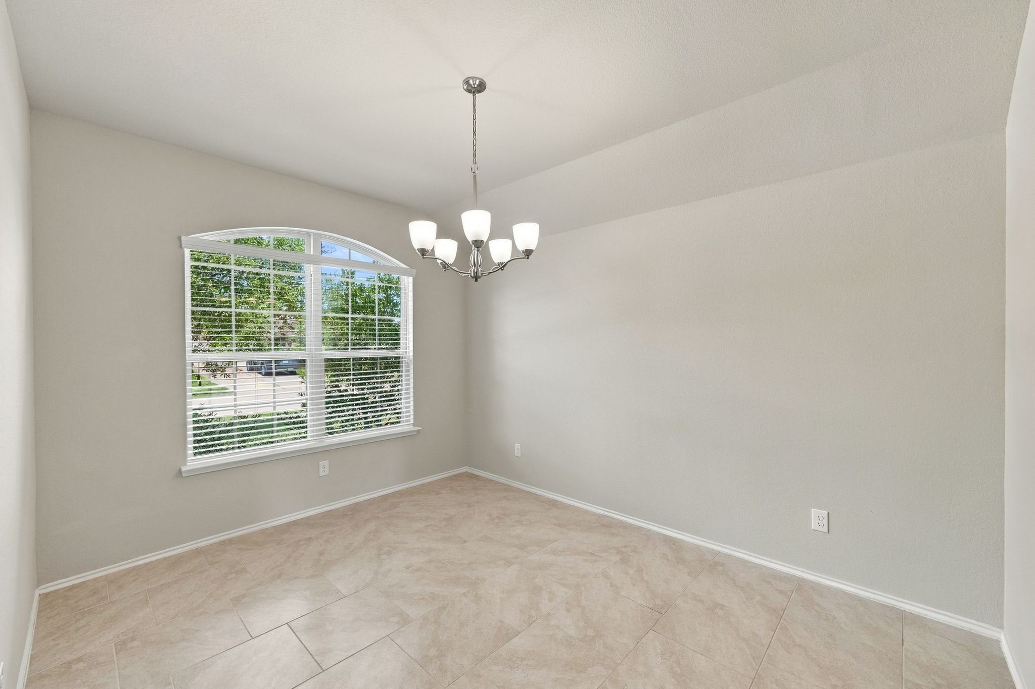 23715 Rivage Ridge Drive Property Photo 5