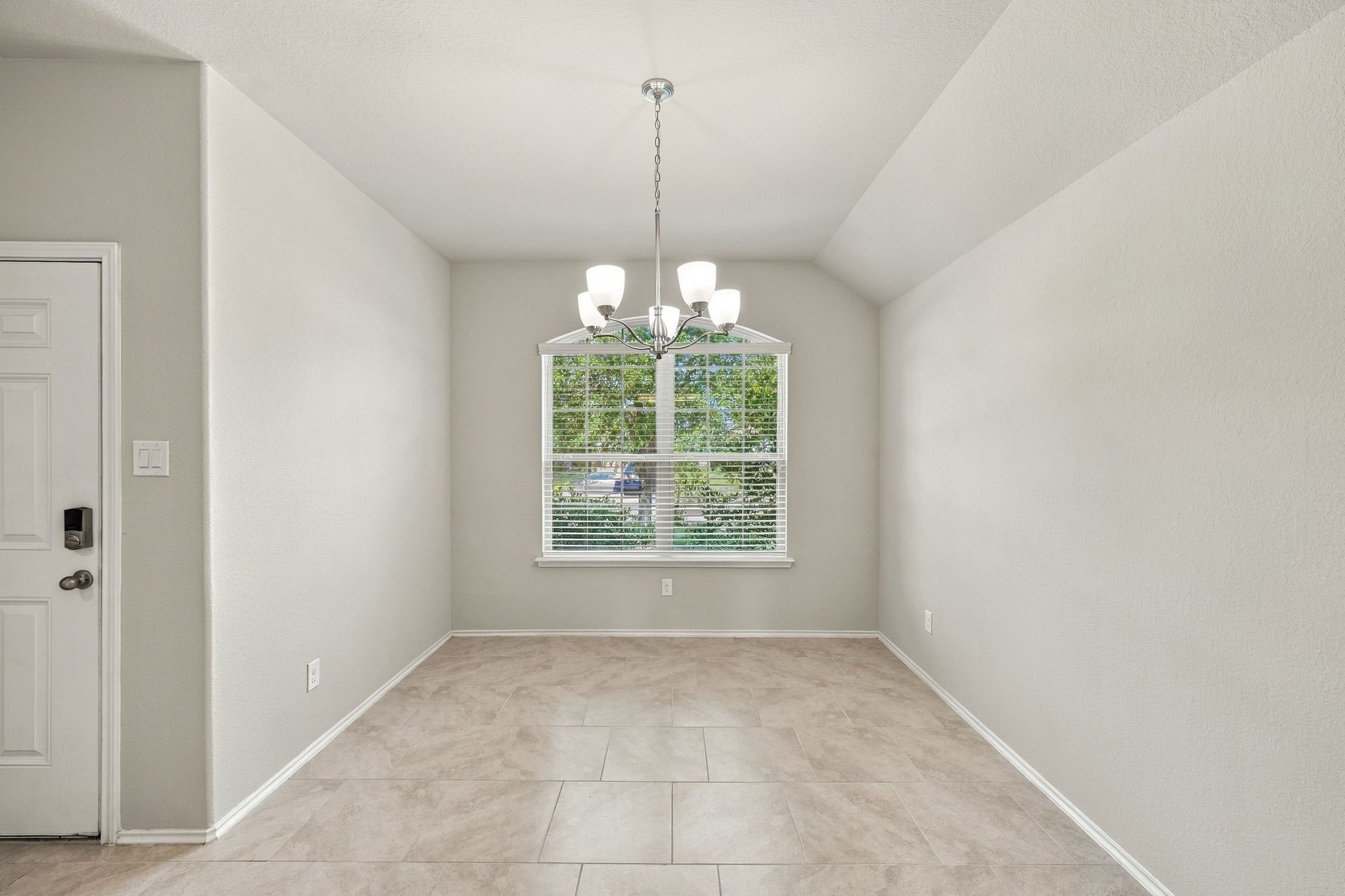 23715 Rivage Ridge Drive Property Photo 6