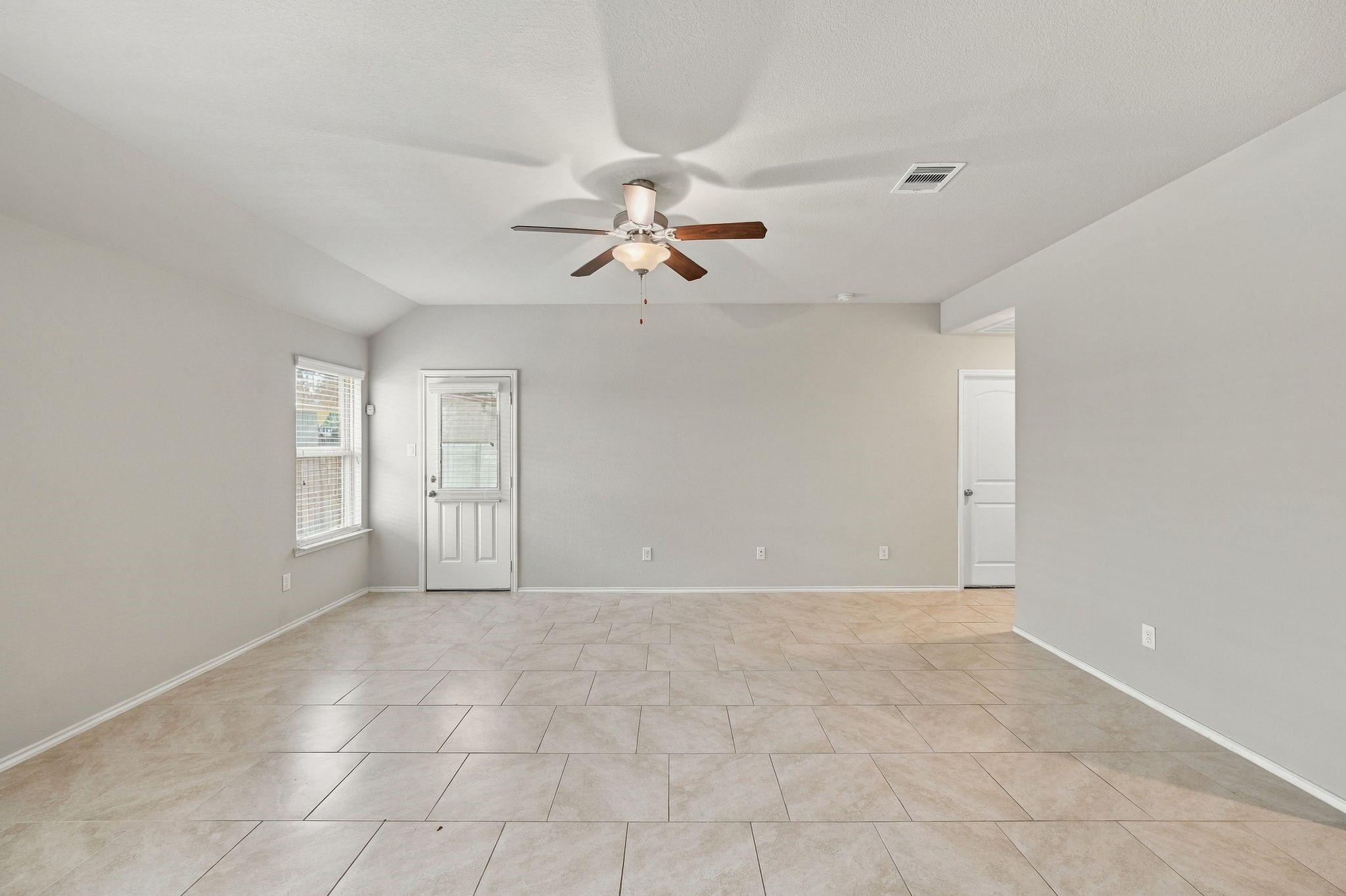 23715 Rivage Ridge Drive Property Photo 15
