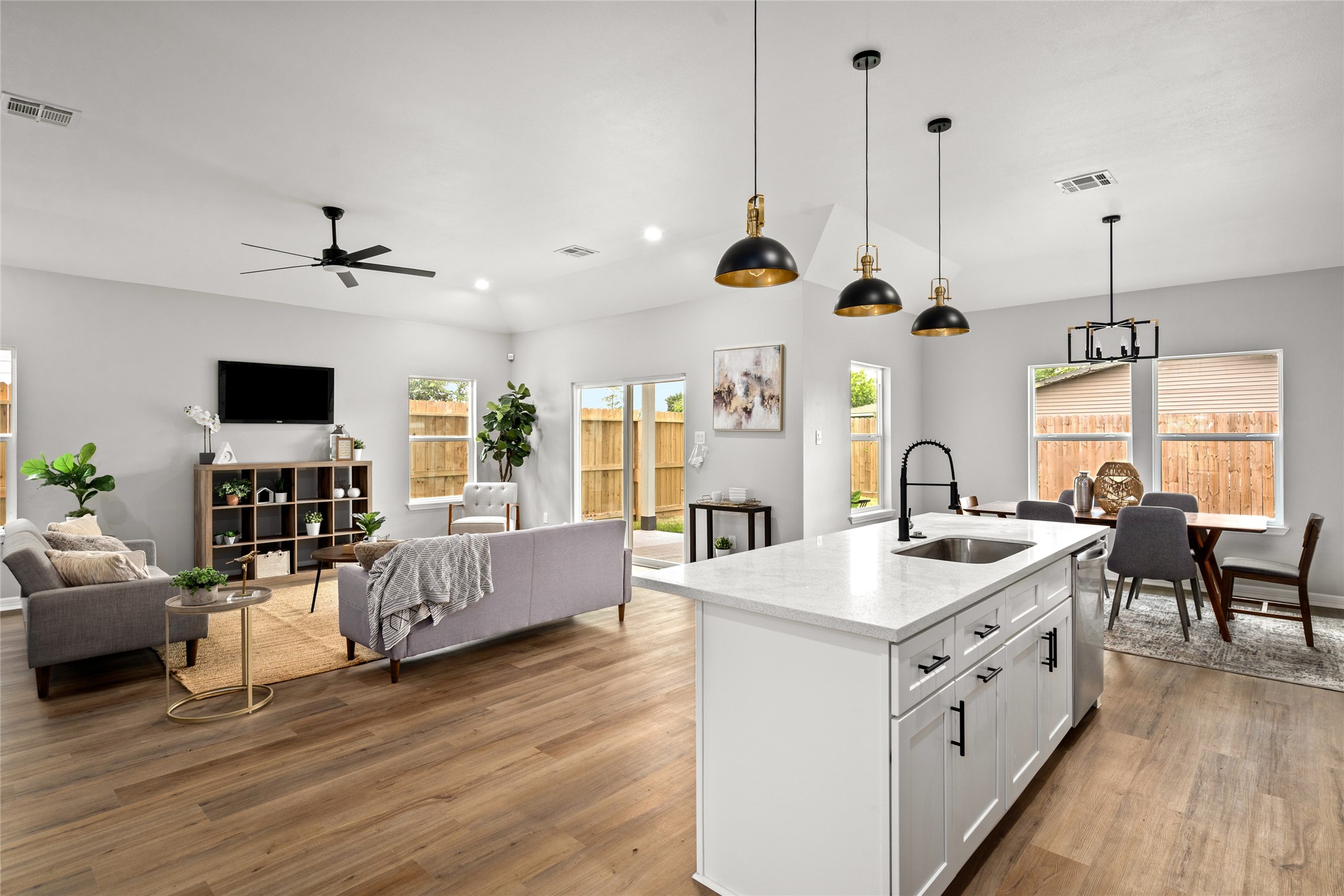 14307 Laredo Street Property Photo