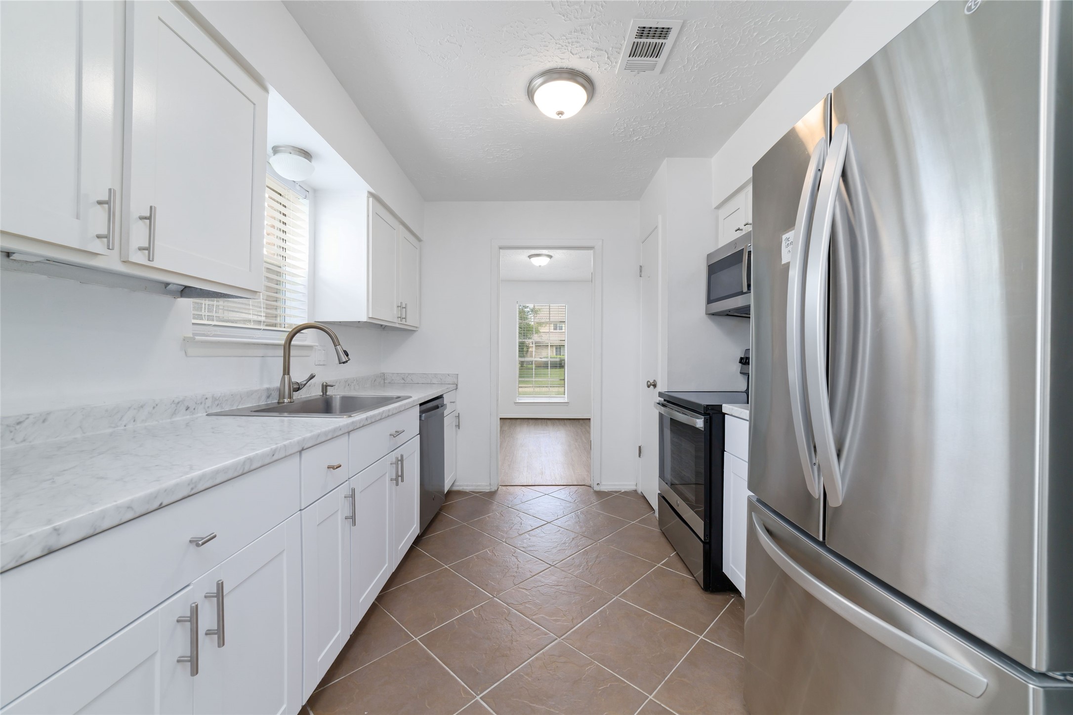 23802 Verngate Drive Property Photo 9