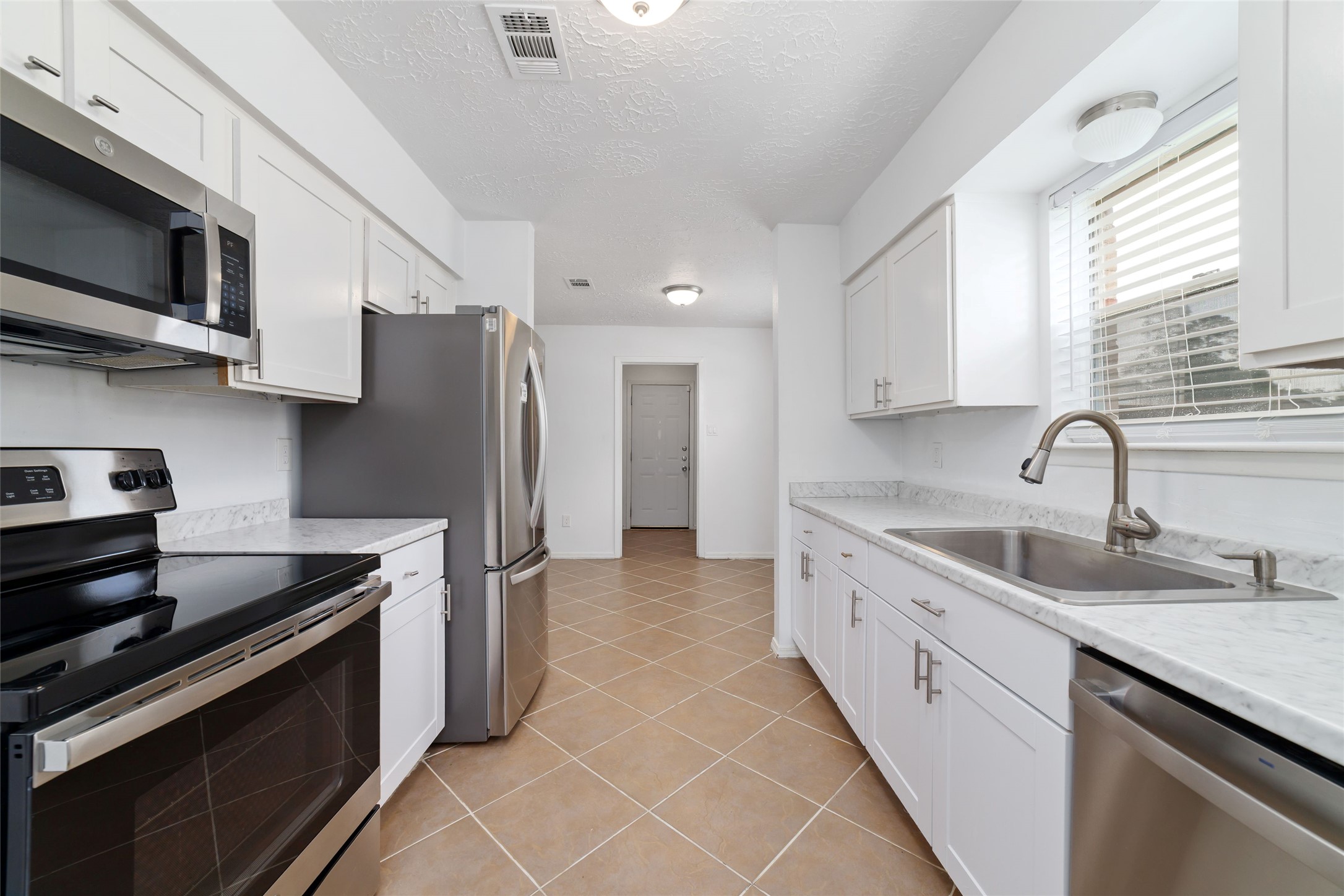 23802 Verngate Drive Property Photo 12
