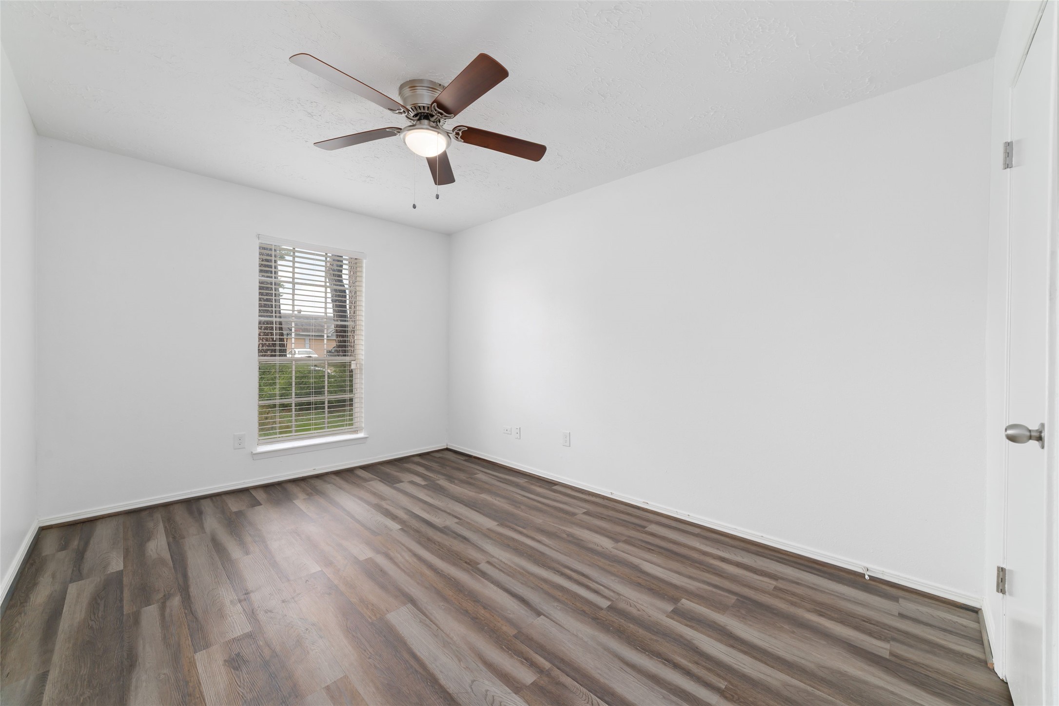 23802 Verngate Drive Property Photo 17