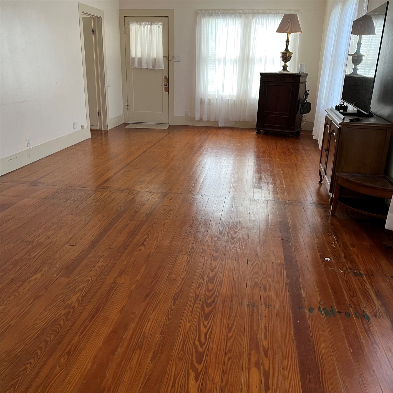 302 W French Street Property Photo 10