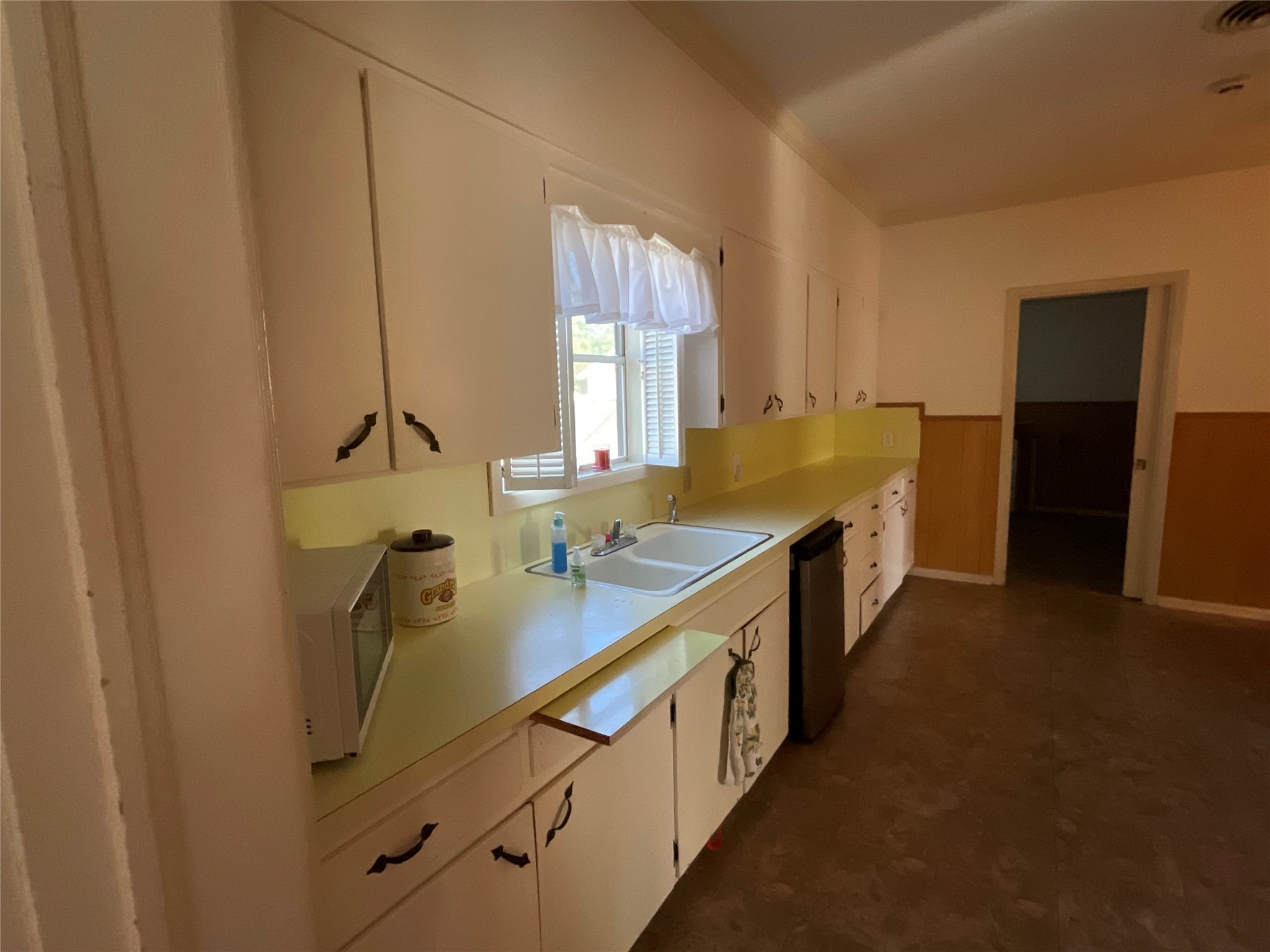 302 W French Street Property Photo 19