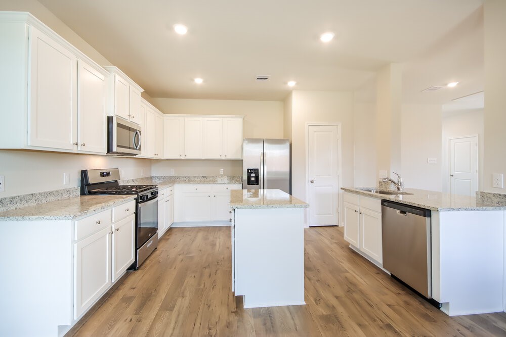 15558 Caramel Springs Drive Property Photo 6