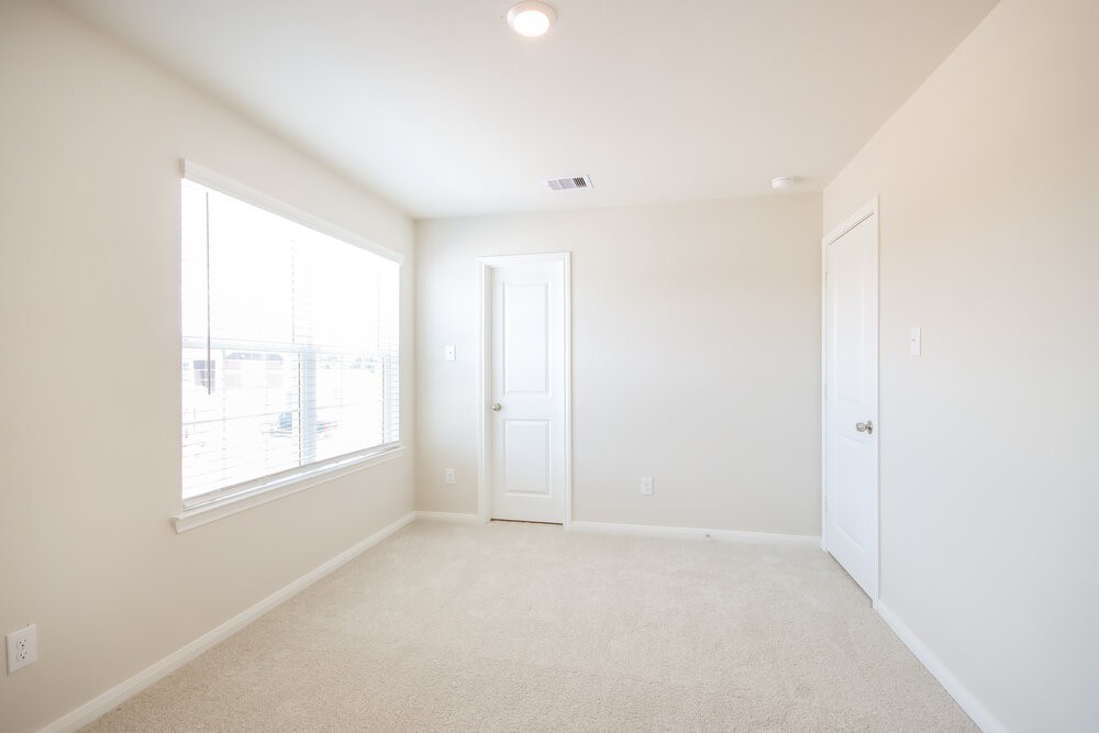 15558 Caramel Springs Drive Property Photo 15