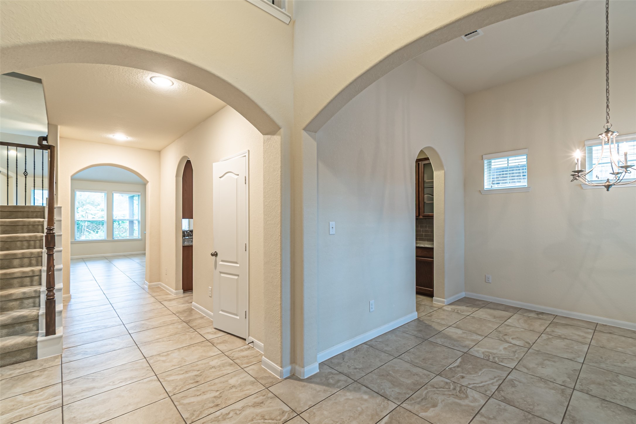 17626 Sauki Lane Property Photo 4