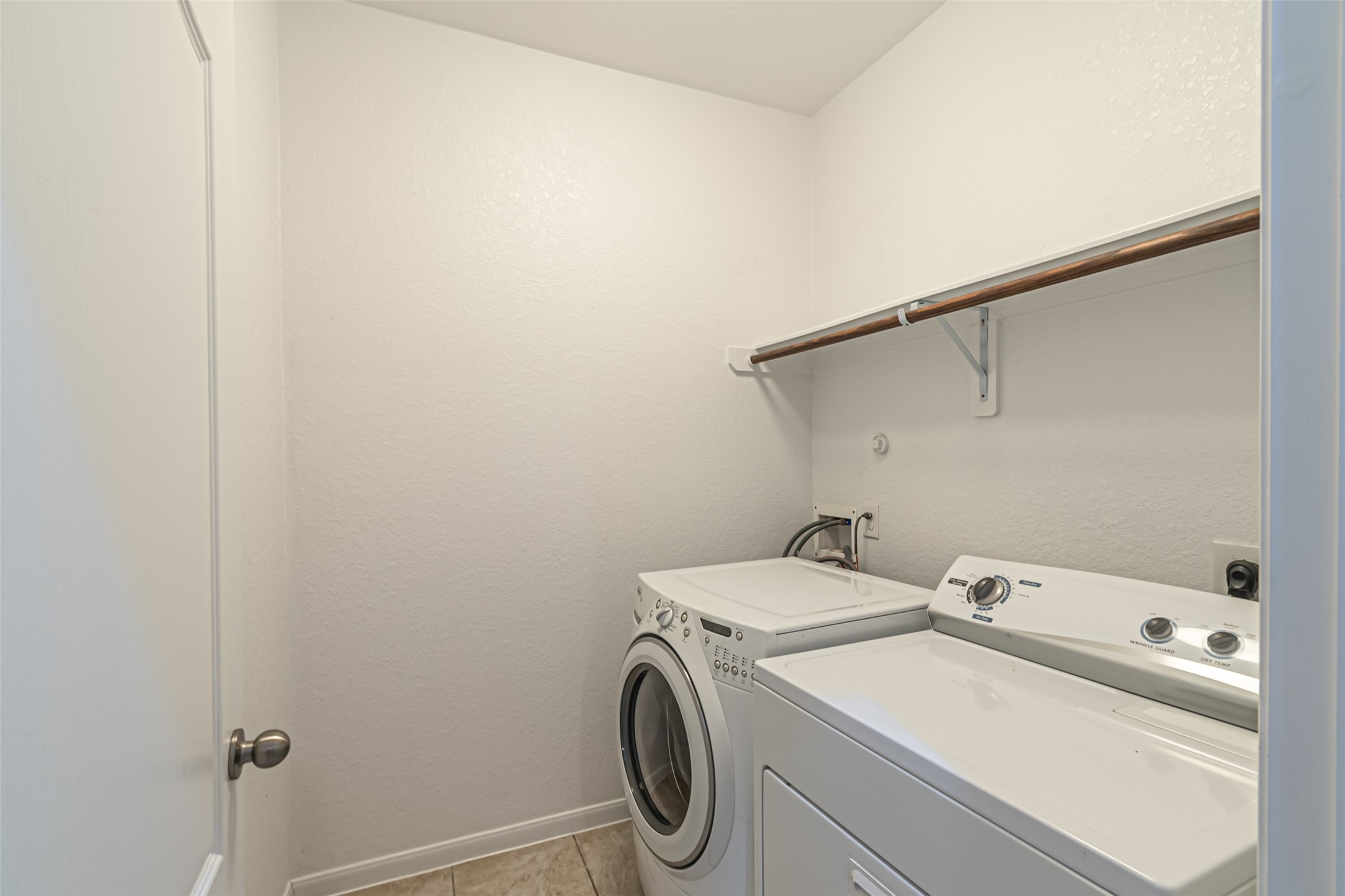17626 Sauki Lane Property Photo 8