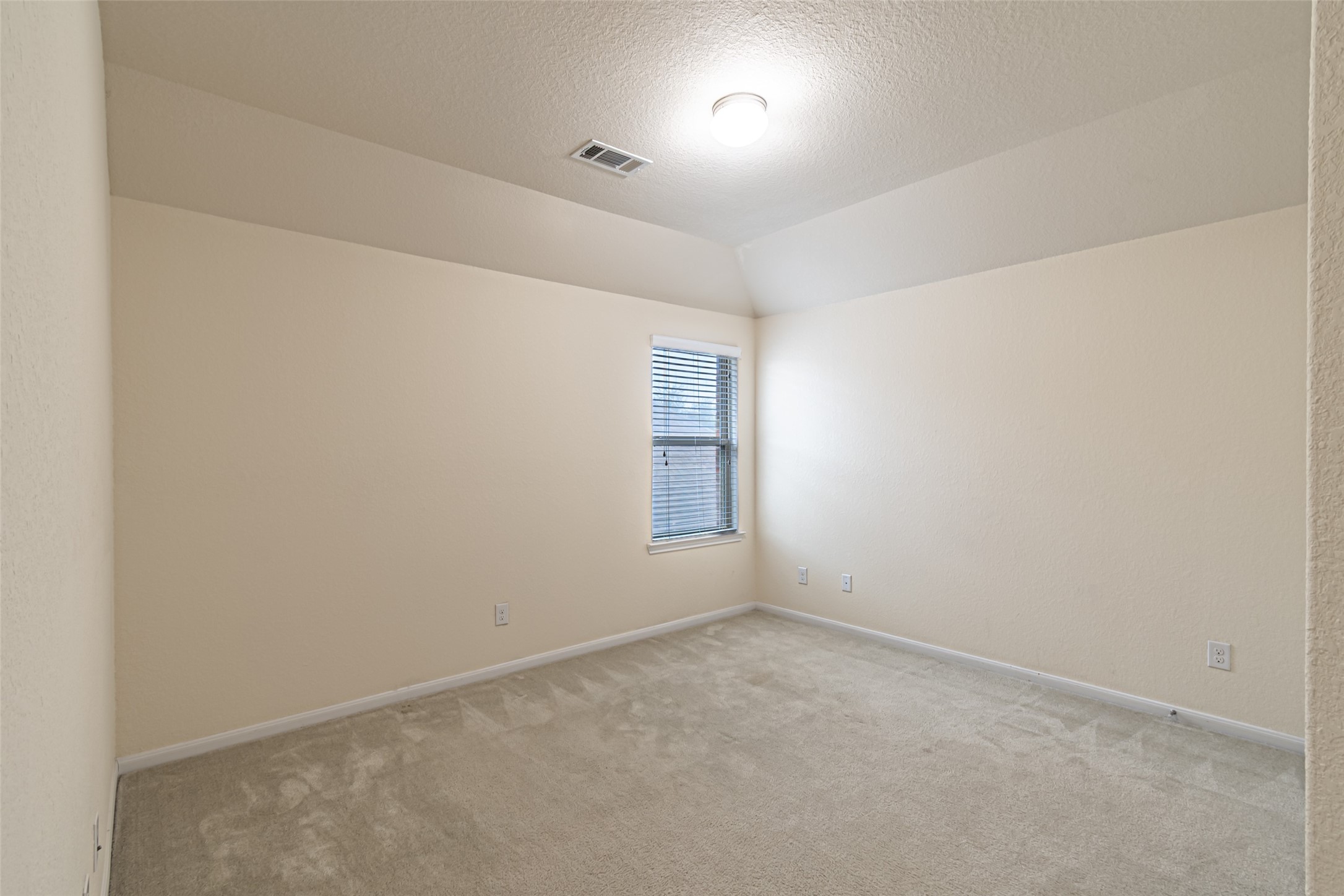 17626 Sauki Lane Property Photo 32