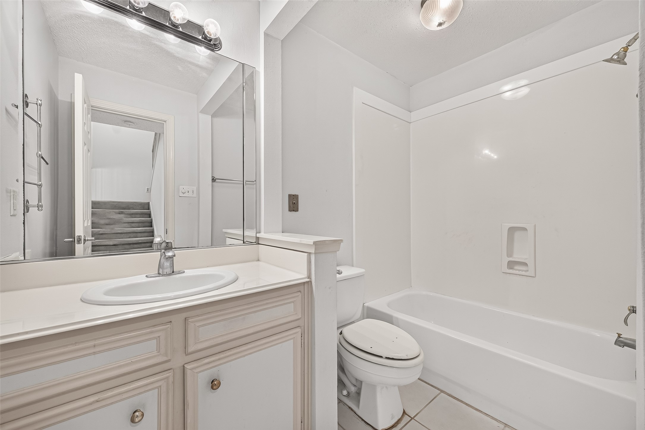3502 Burlington Street 4 Property Photo 16