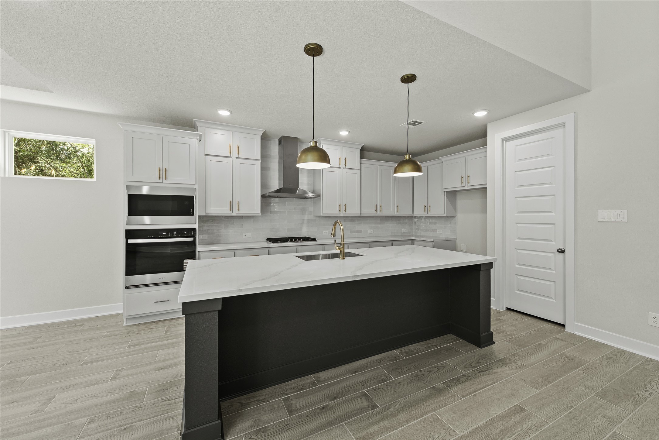 5219 Silk Petal Drive Property Photo 6