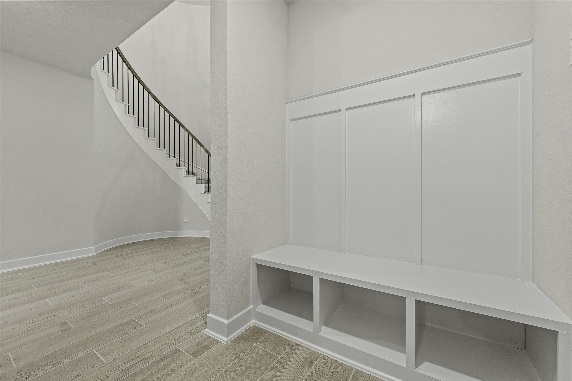 5219 Silk Petal Drive Property Photo 16