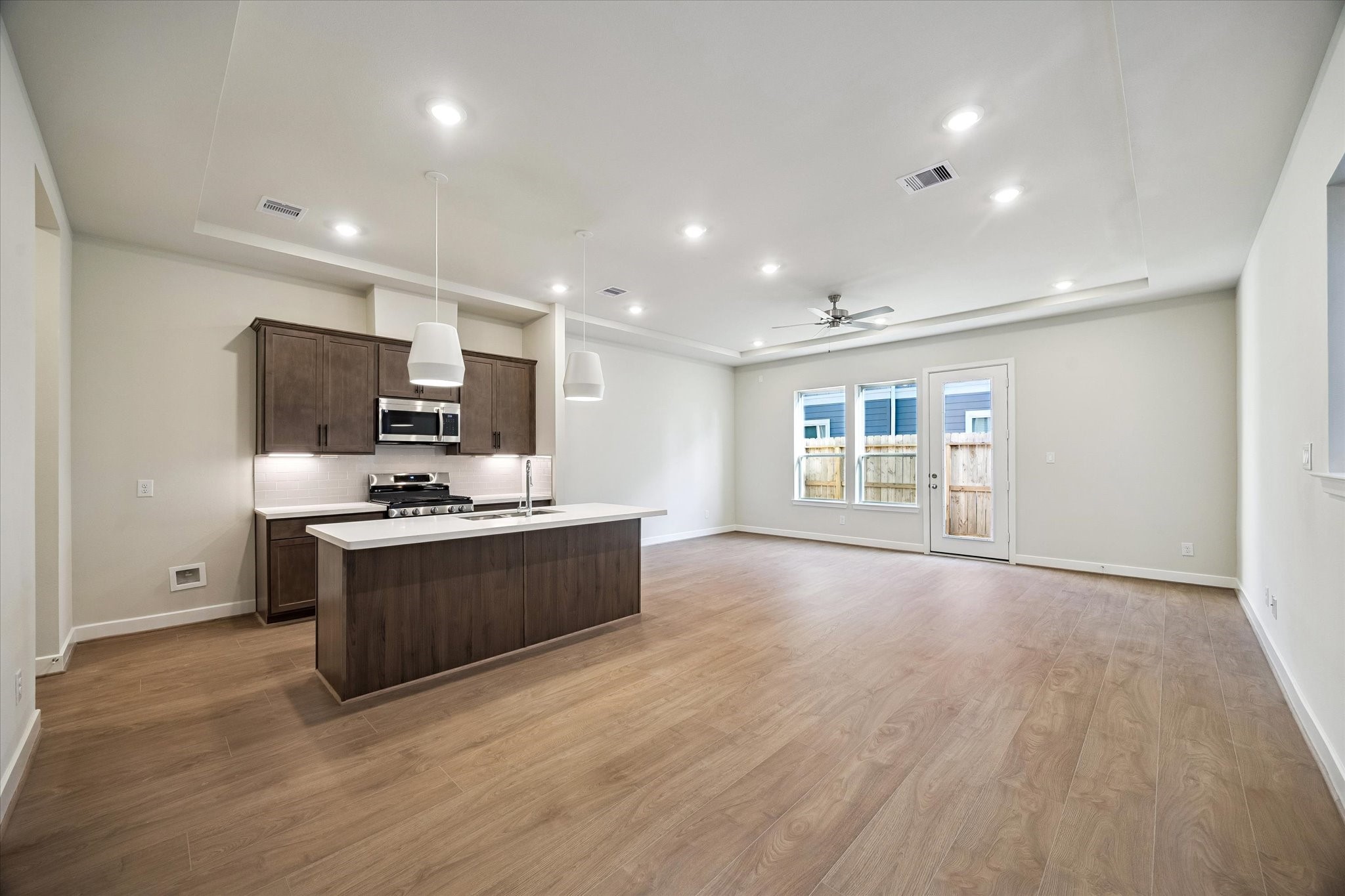 24409 Colonial Mound Drive Property Photo 2
