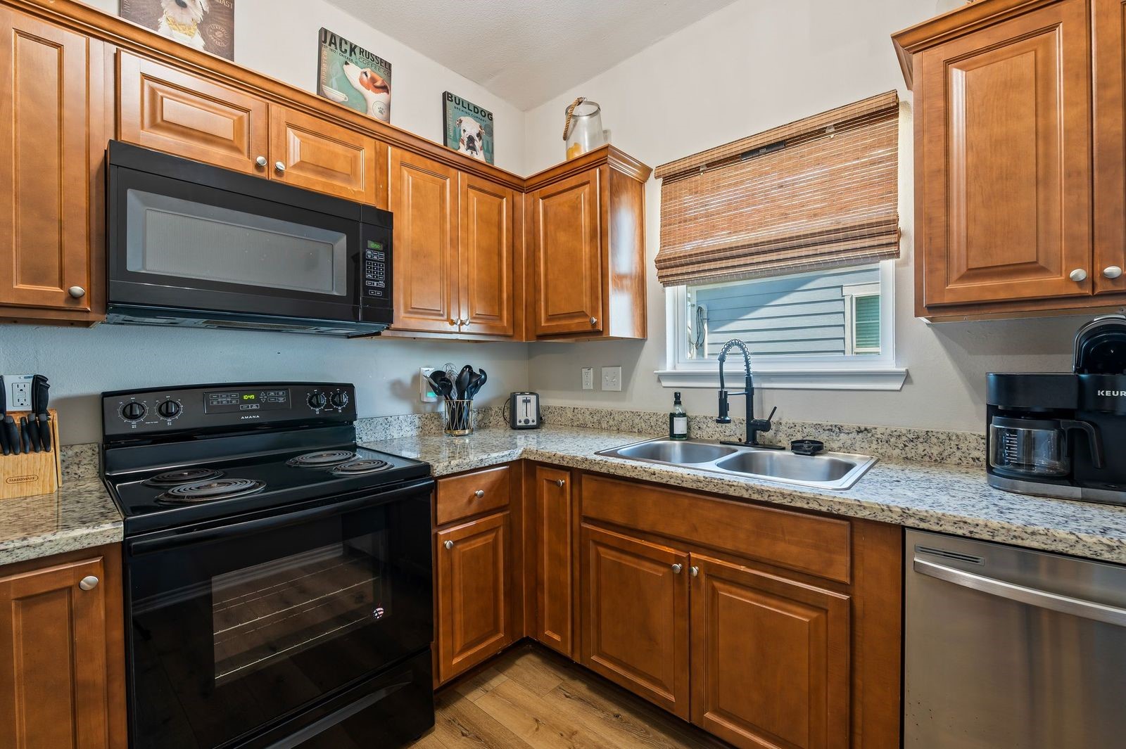 2203 56th Street Property Photo 6