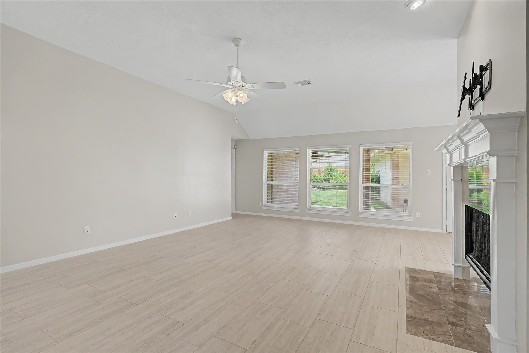 21702 Cayman Point Drive Property Photo 12