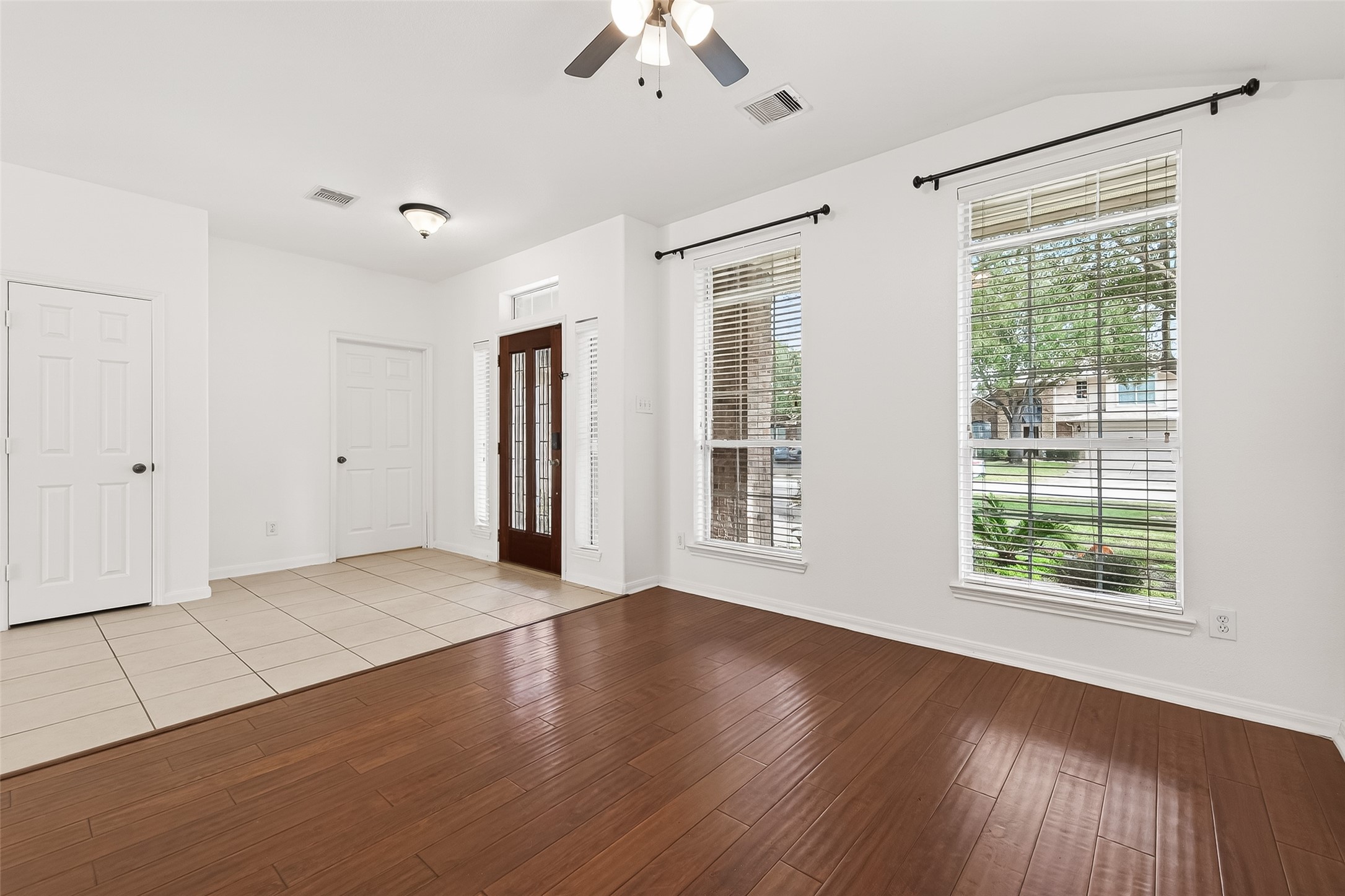 2638 Marquette Trail Property Photo 6