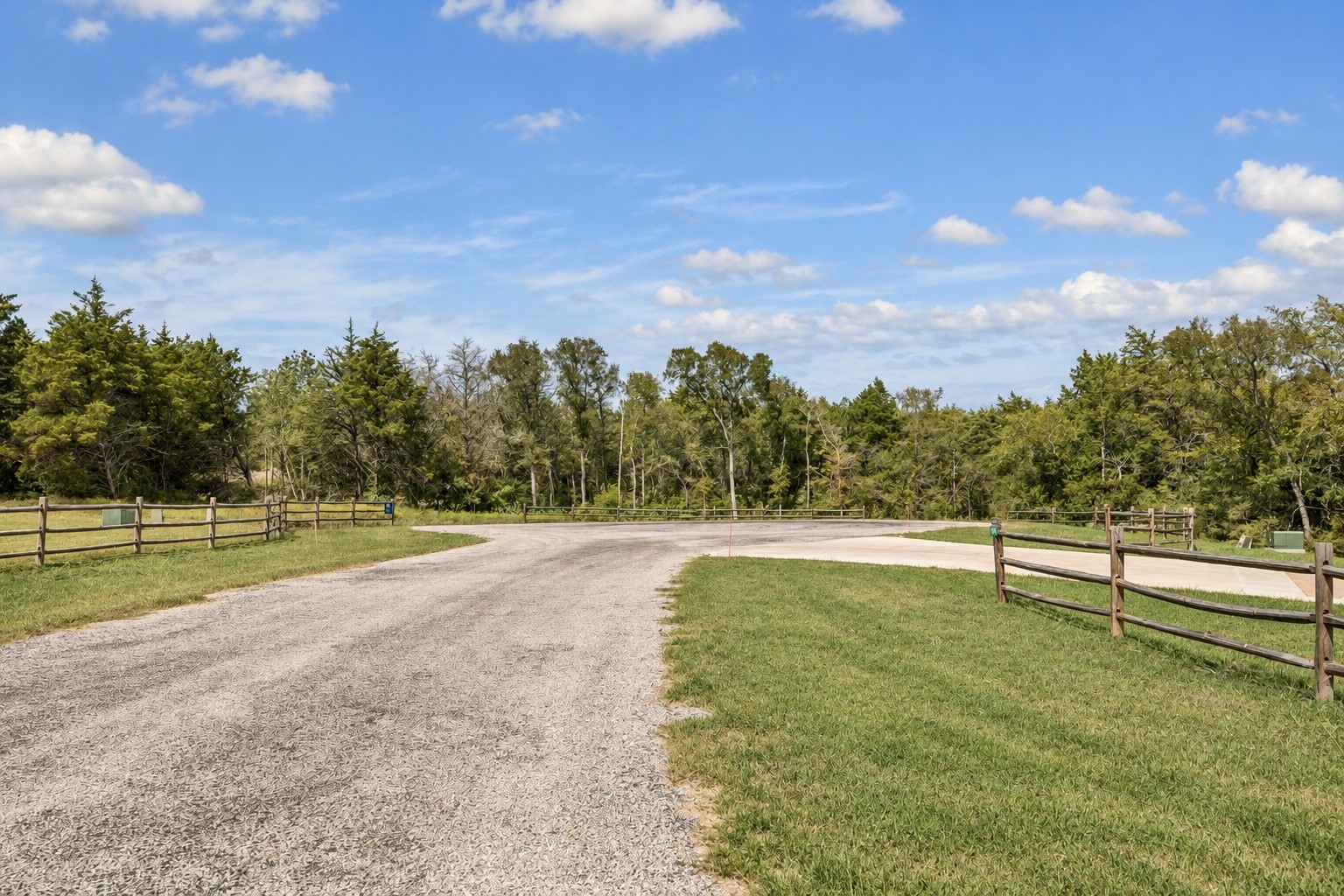 8494 Timber Cove Lane Property Photo 9