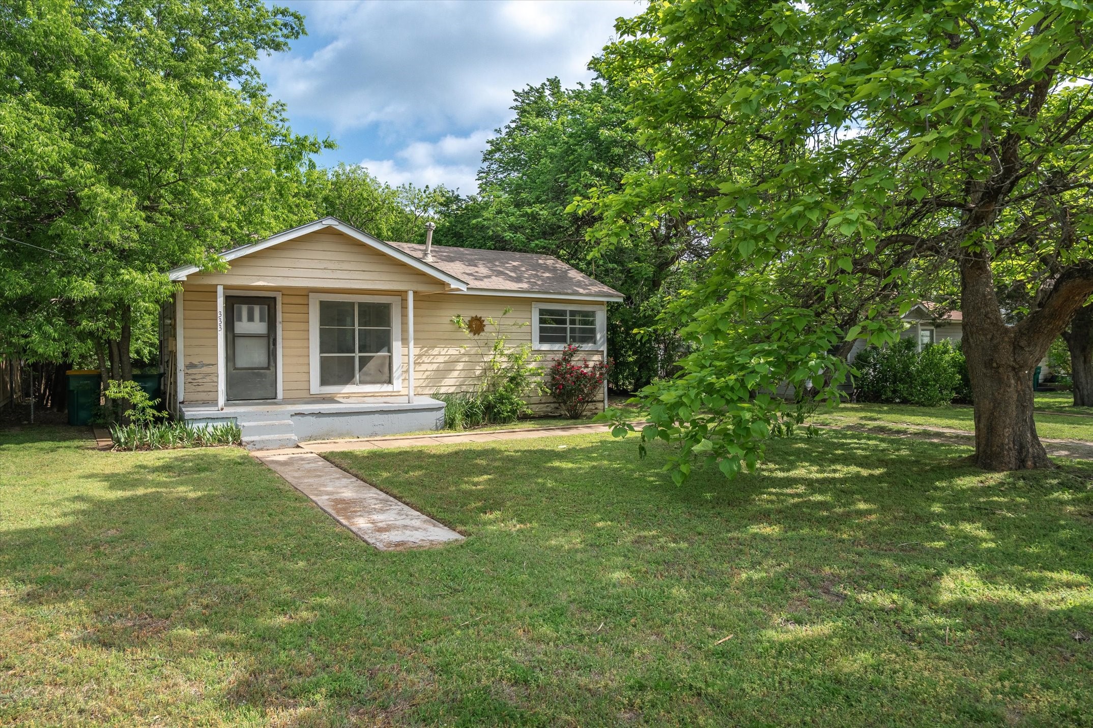 333 Hickerson Street Property Photo 1