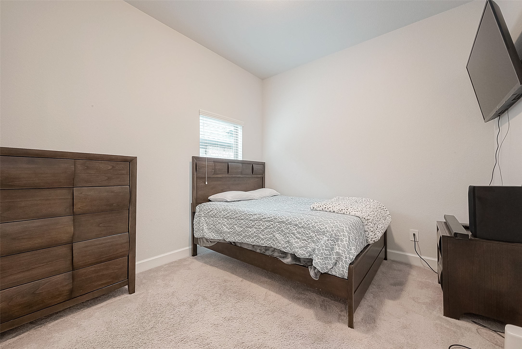 29042 Hauter Way Property Photo 12