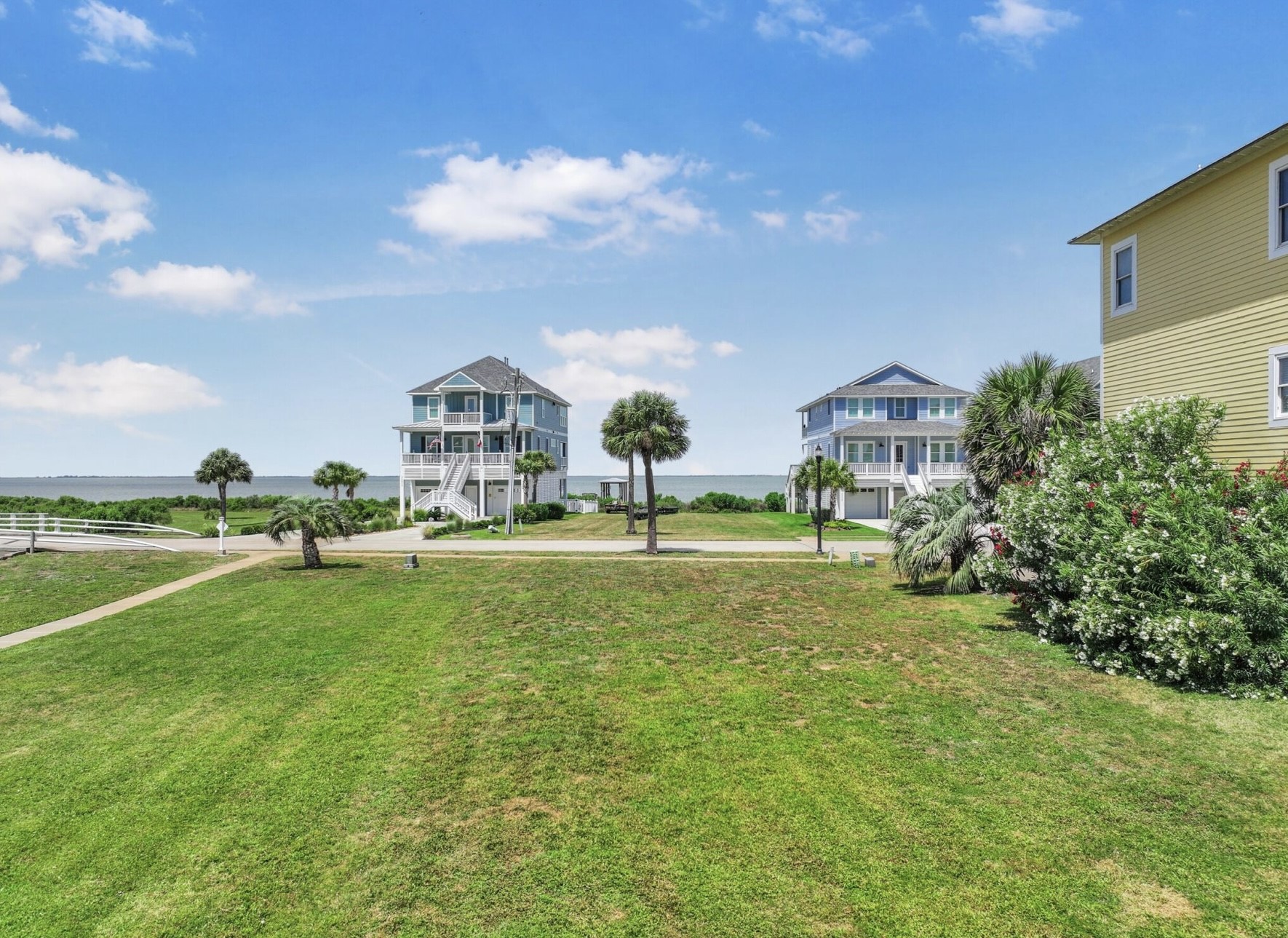 26743 Bay Water Drive Property Photo 10