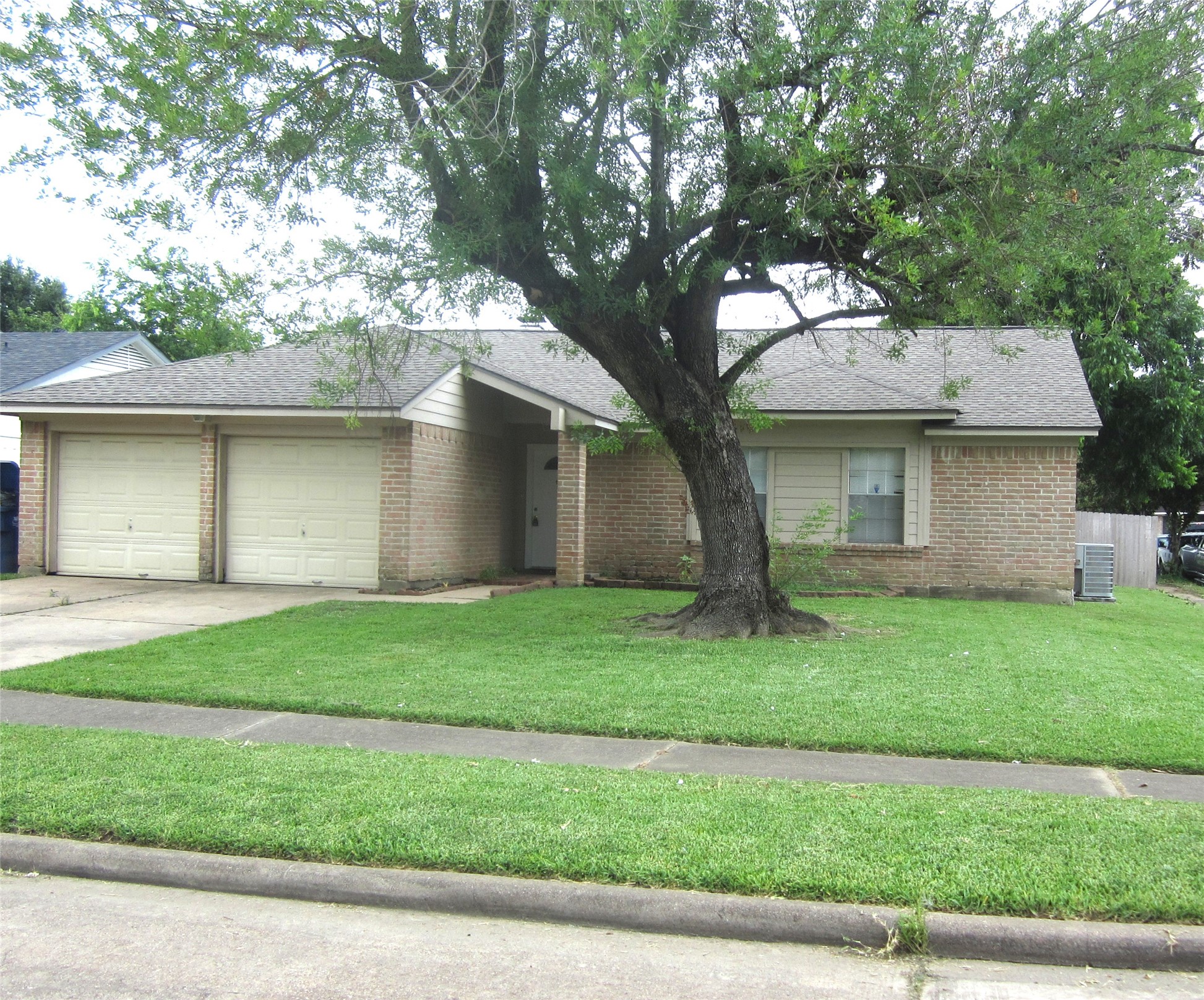 17907 Fieldglen Drive Property Photo 1