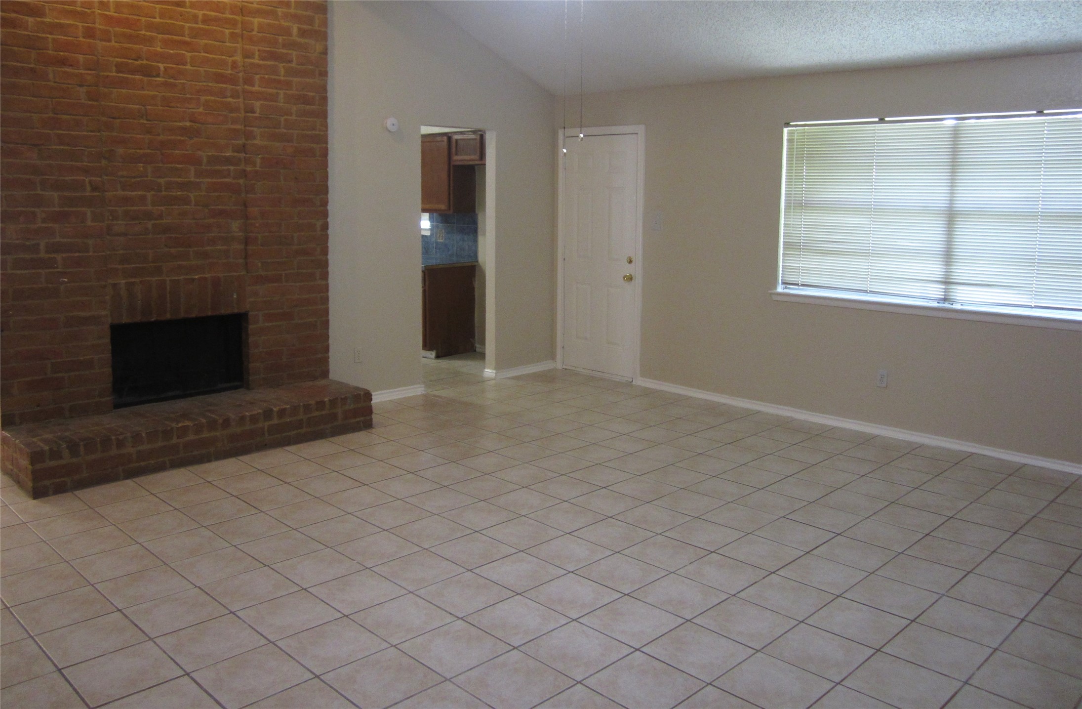 17907 Fieldglen Drive Property Photo 5